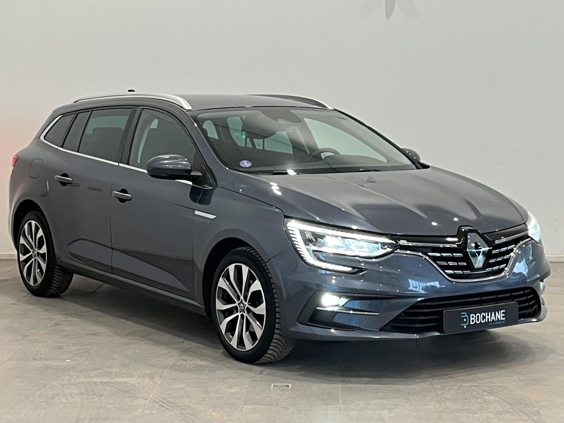 Renault MéganeEstate met kenteken T-403-HL – detailfoto