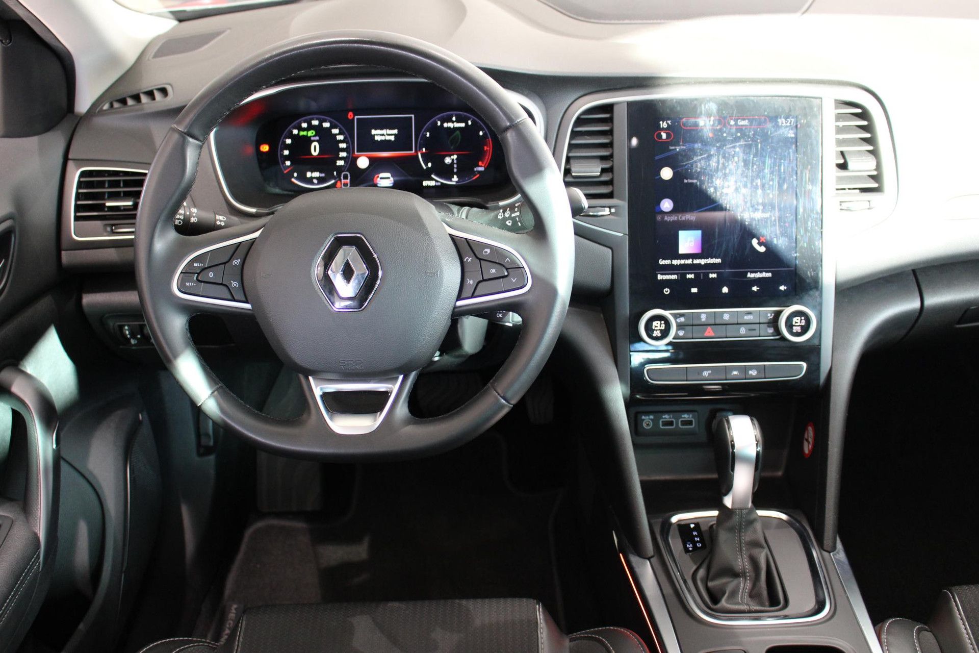 Renault MéganeEstate met kenteken T-630-HF – interieur