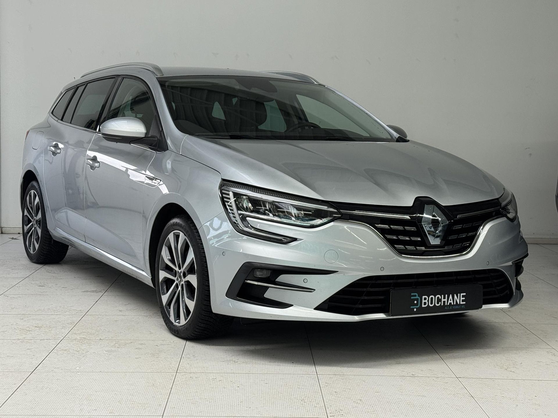 Renault MéganeEstate met kenteken T-838-RG – detailfoto