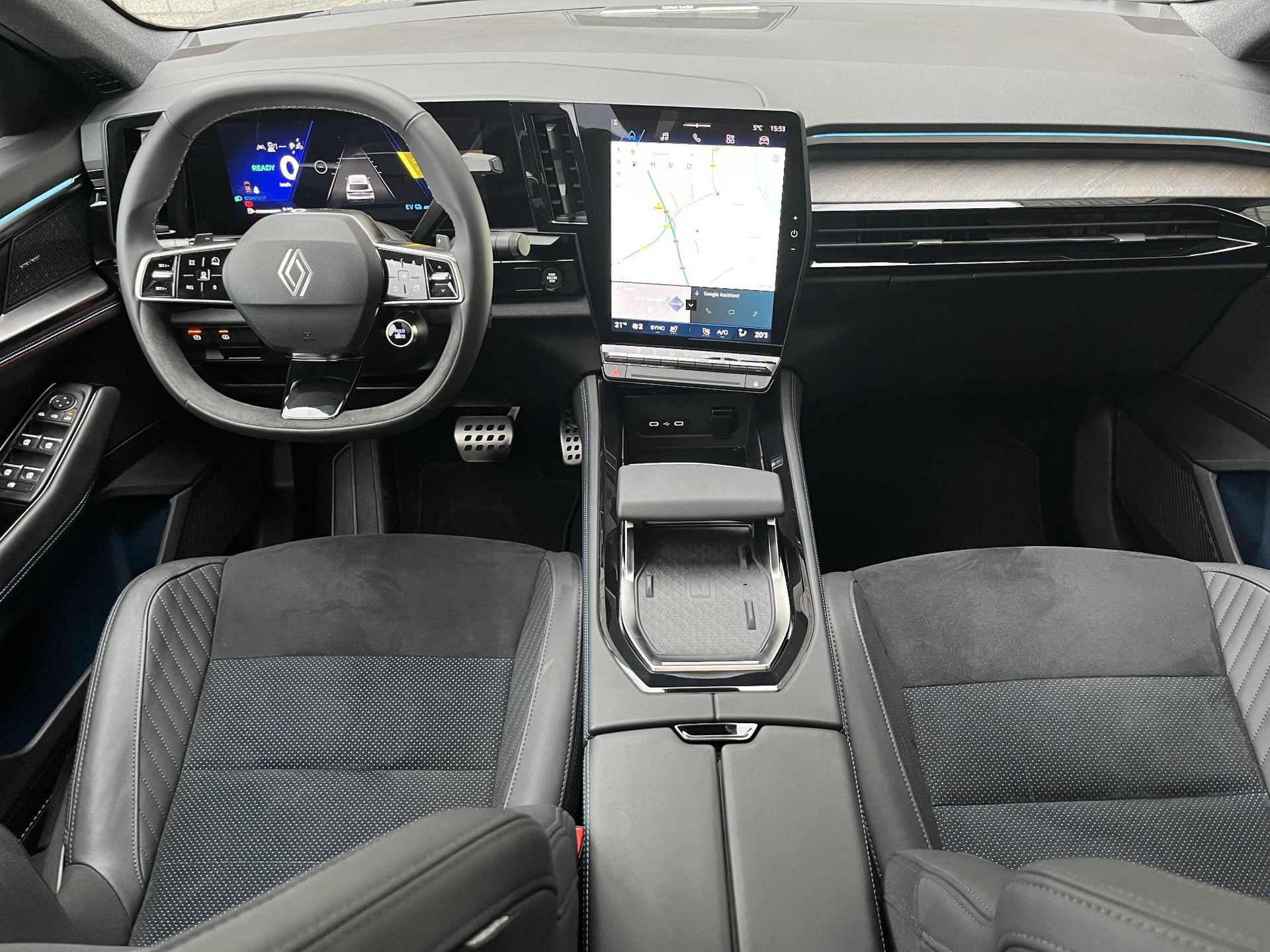 Renault Rafale met kenteken HNF-22-J – interieur