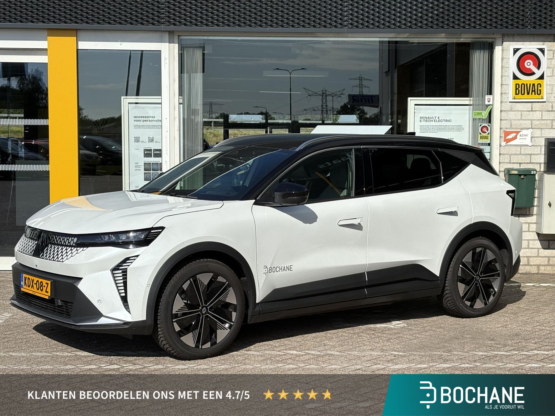 Renault Scénic met kenteken KDX-08-Z – vooraanzicht