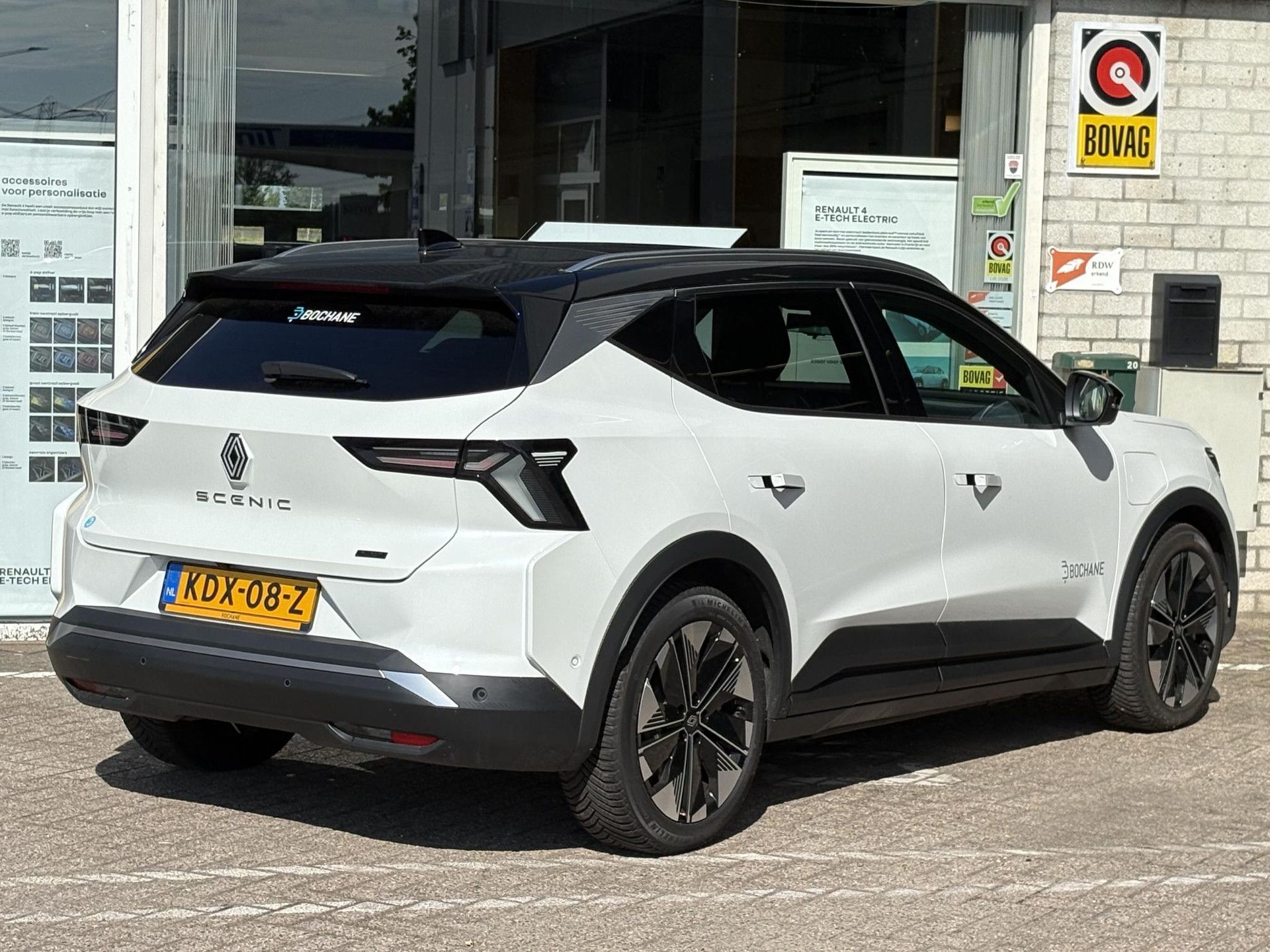 Renault Scénic met kenteken KDX-08-Z – dashboard