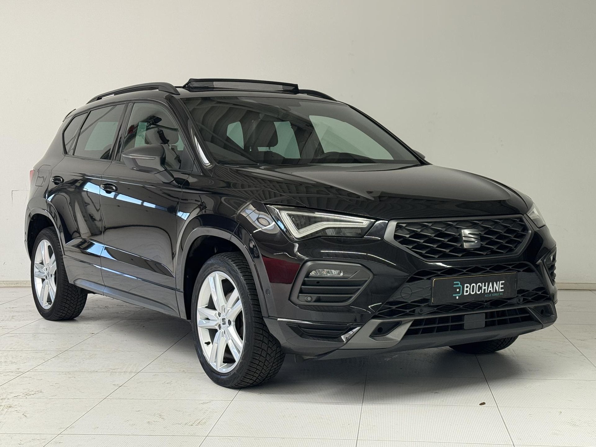 SEAT Ateca met kenteken P-006-BD – achteraanzicht