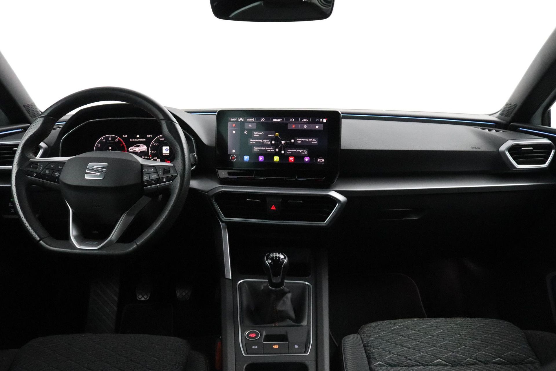 SEAT Leon met kenteken K-717-SB – interieur