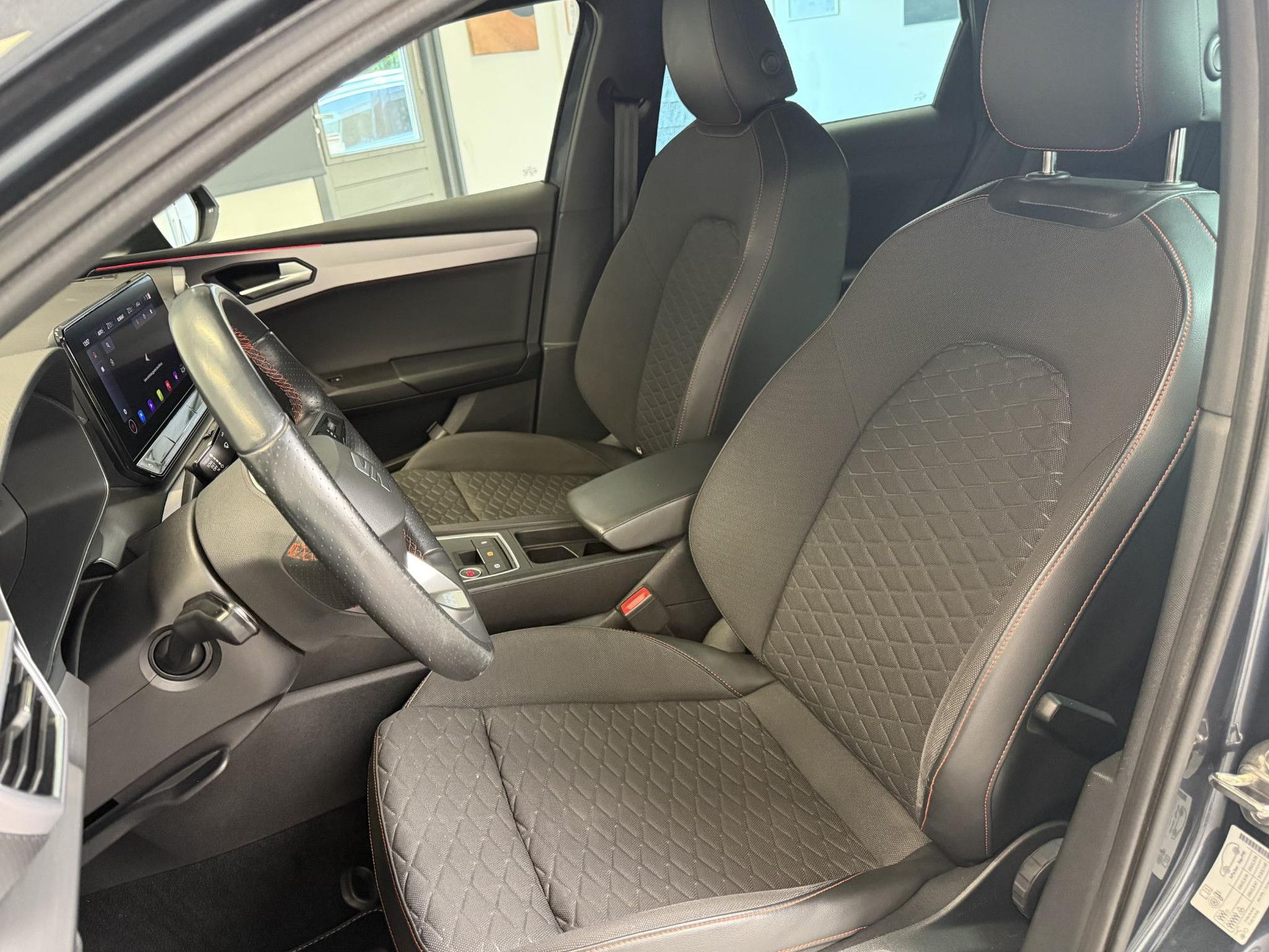 SEAT Leon met kenteken S-181-BG – dashboard