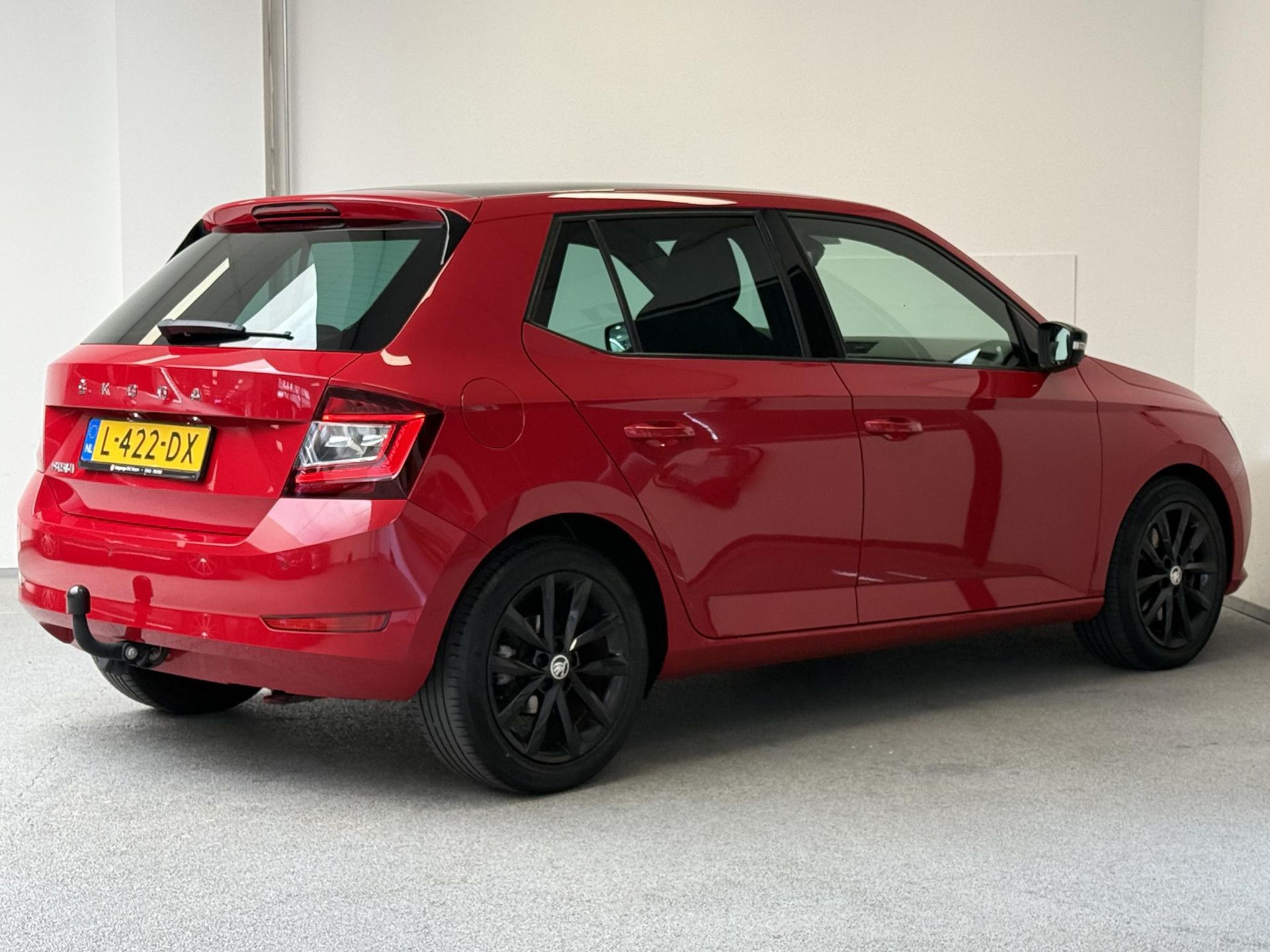 Skoda Fabia met kenteken L-422-DX – achteraanzicht