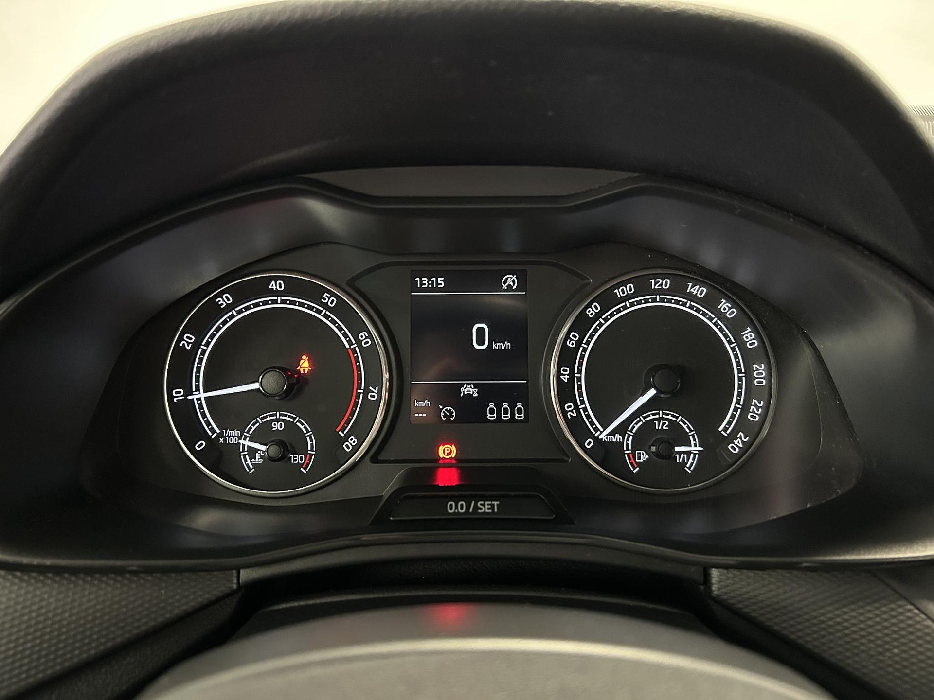 Skoda Kamiq met kenteken P-836-KB – dashboard