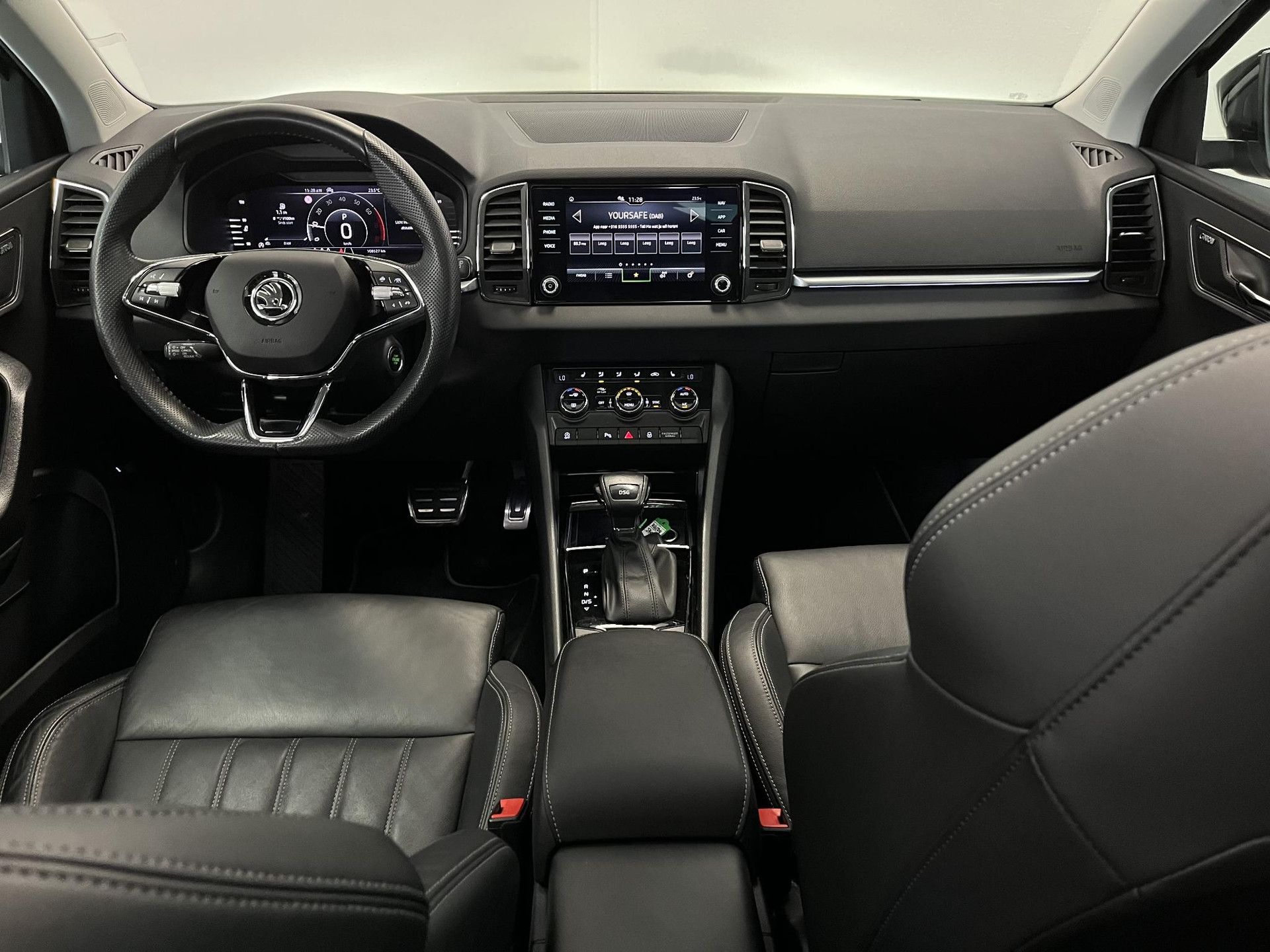 Skoda Karoq met kenteken K-446-XL – interieur