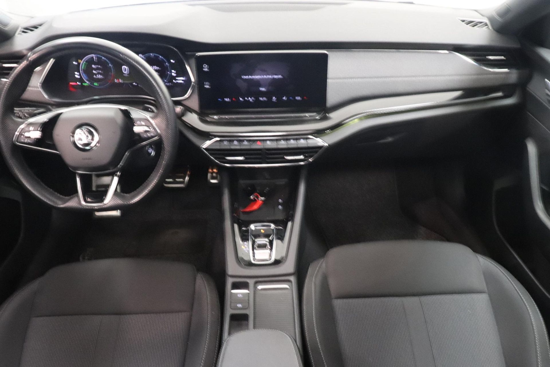 Skoda Octavia met kenteken JGB-26-B – interieur