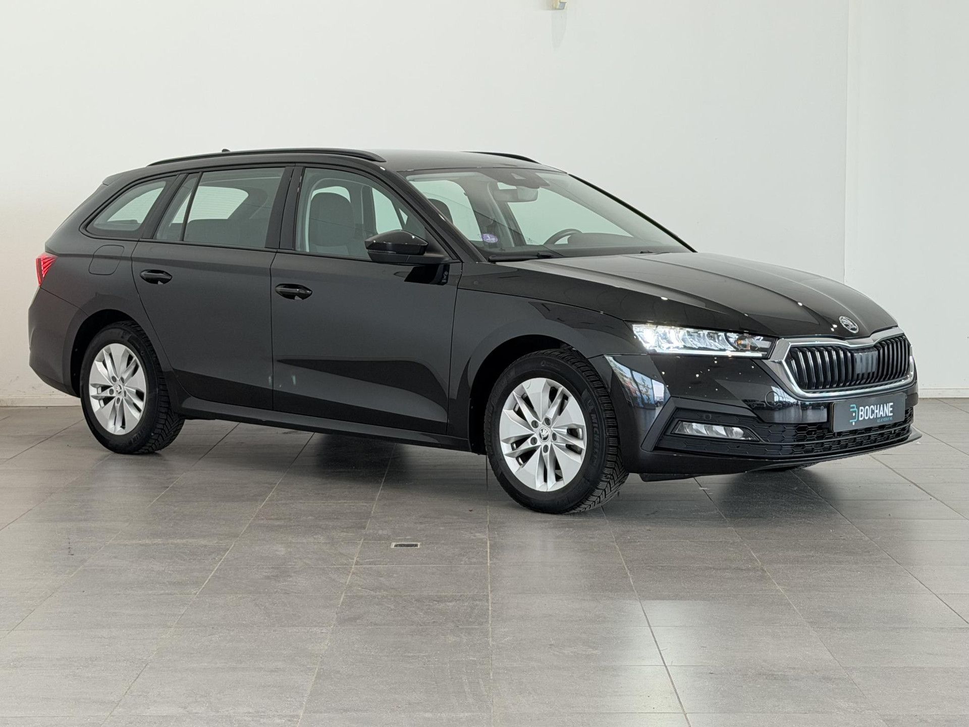 Skoda Octavia met kenteken P-168-DH – detailfoto