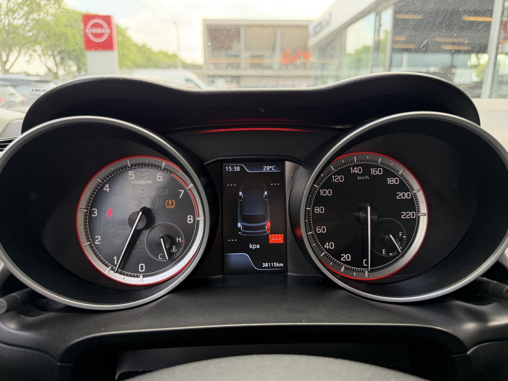 Suzuki Swift met kenteken KKZ-25-K – detailfoto