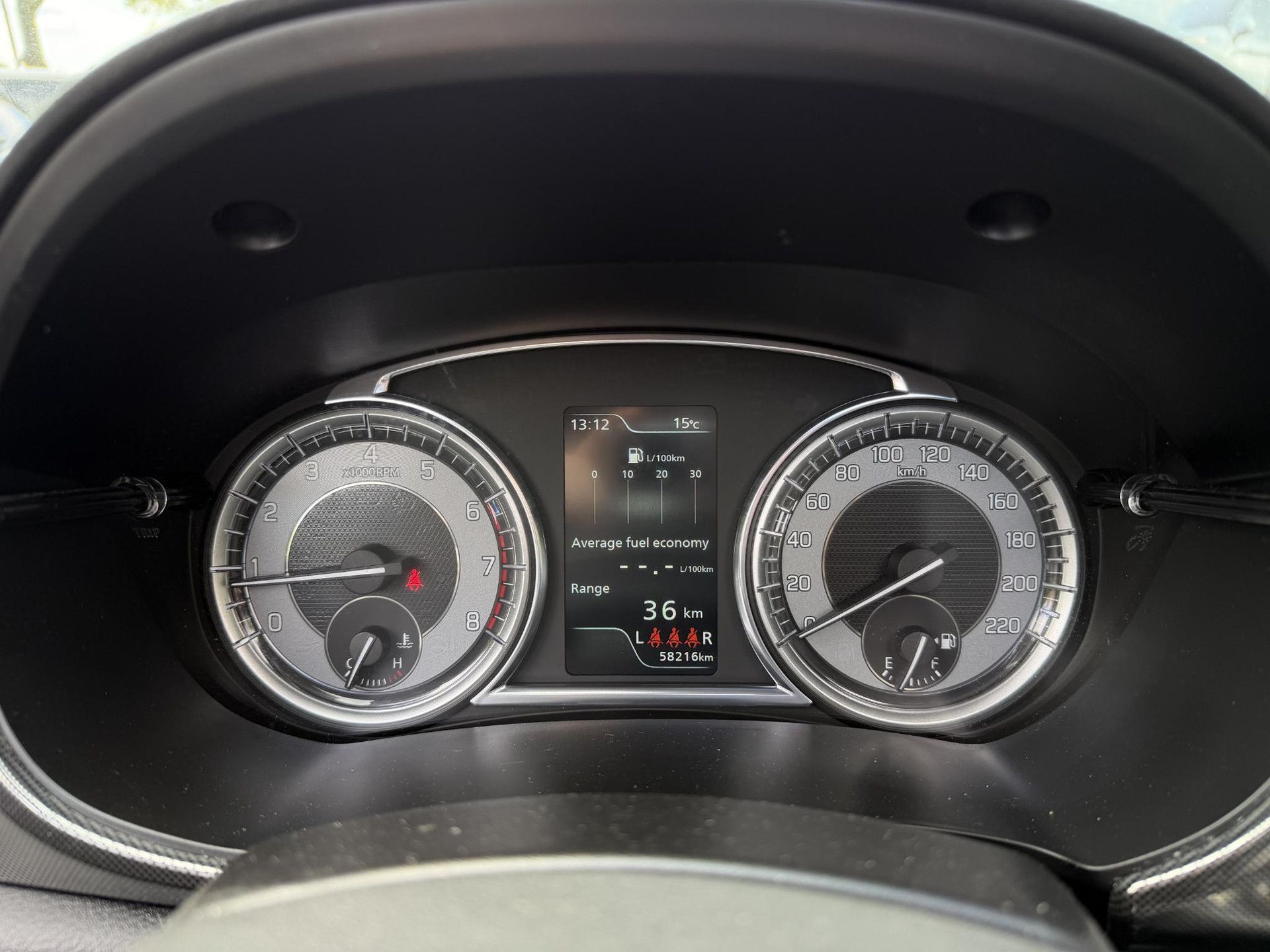 Suzuki Vitara met kenteken KJS-96-L – detailfoto