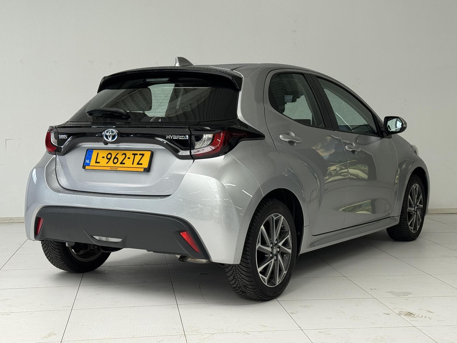 Toyota Yaris met kenteken L-962-TZ – achteraanzicht
