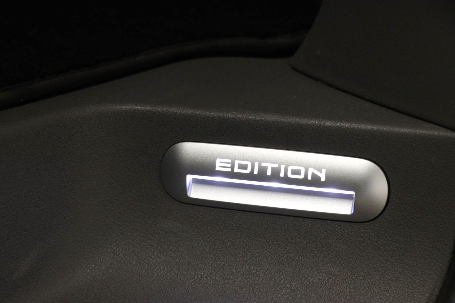 Volkswagen California met kenteken VVV-92-D – detailfoto