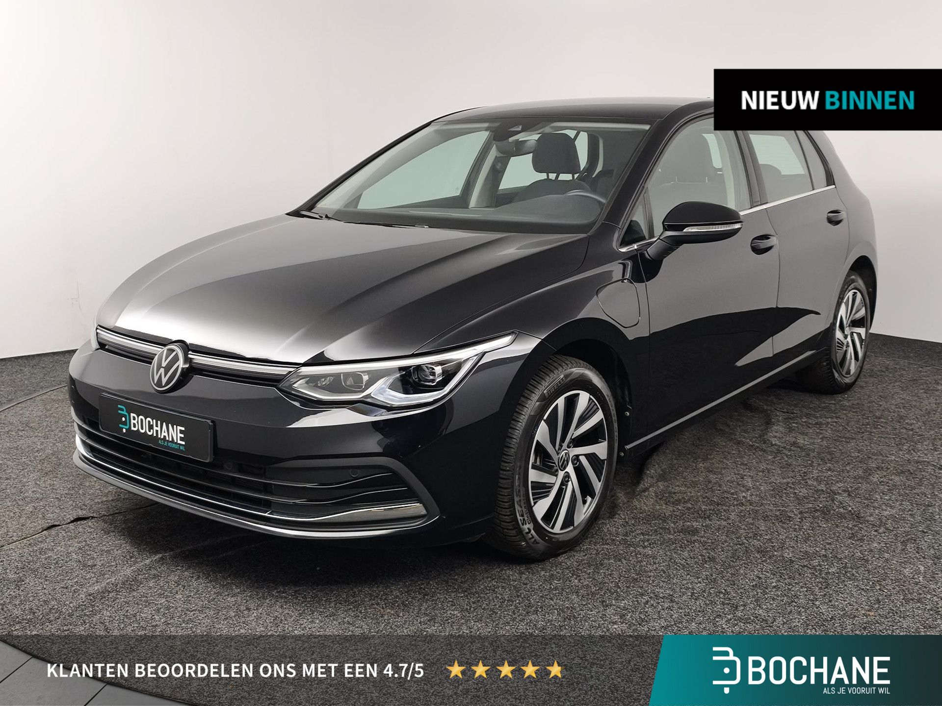 Volkswagen Golf met kenteken KJG-20-R – vooraanzicht