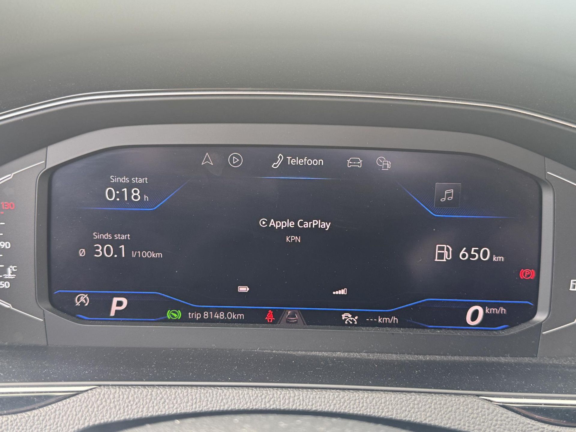 Volkswagen Passat met kenteken S-129-FK – dashboard