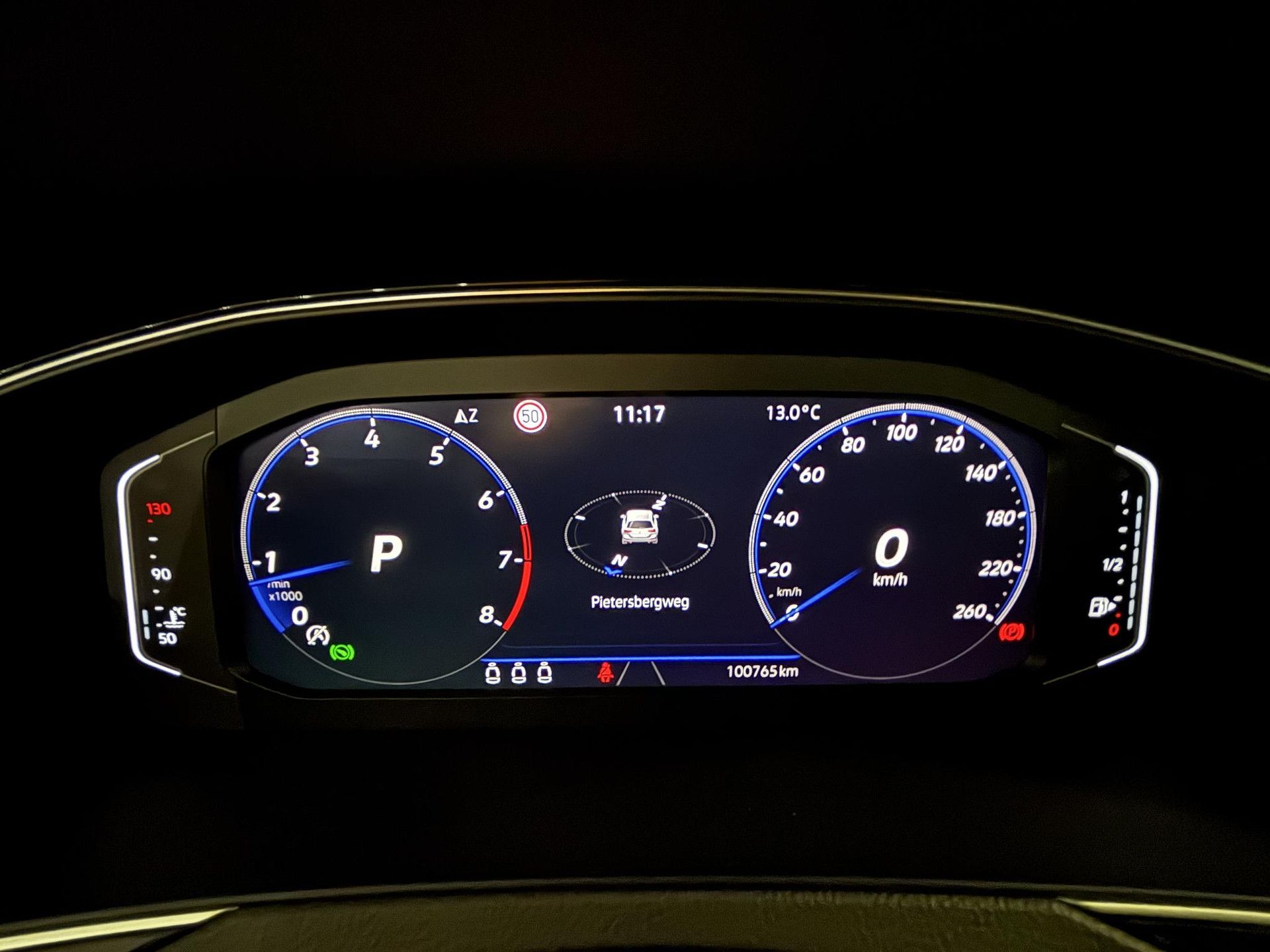 Volkswagen Passat met kenteken S-148-KD – dashboard