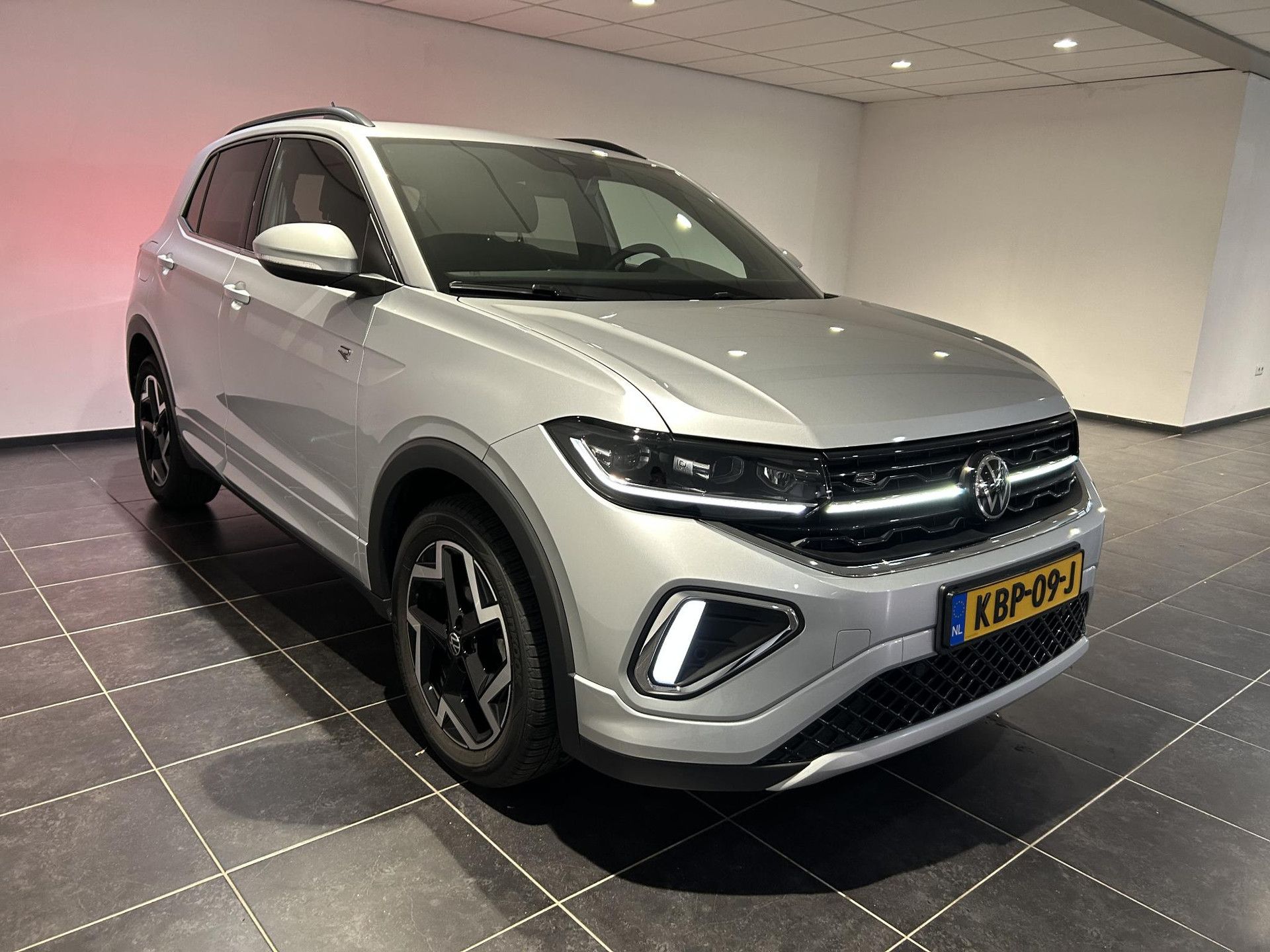 Volkswagen T-Cross met kenteken KBP-09-J – detailfoto