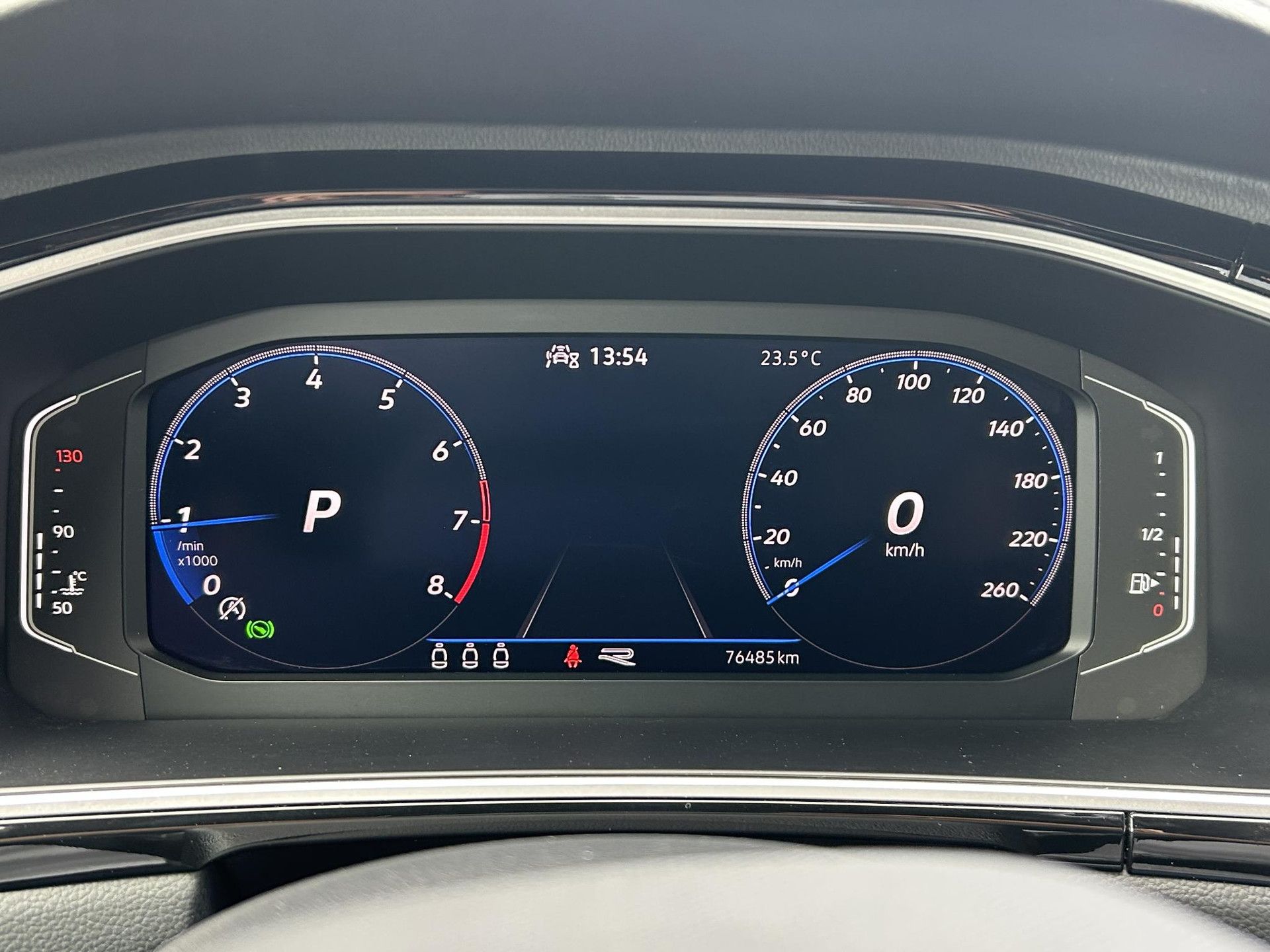 Volkswagen T-Roc met kenteken GKZ-38-R – dashboard