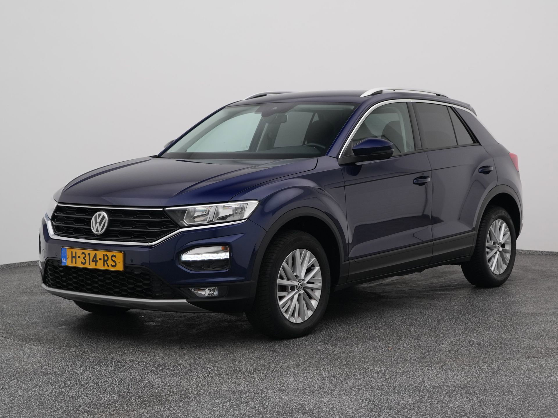 Volkswagen T-Roc met kenteken H-314-RS – vooraanzicht