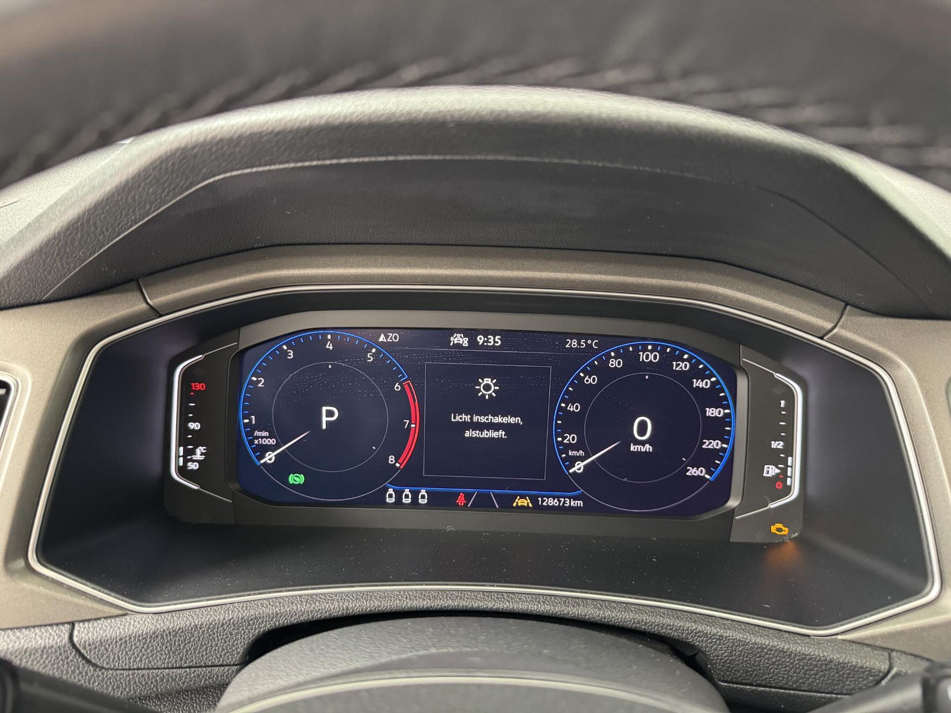 Volkswagen T-Roc met kenteken K-247-HH – dashboard