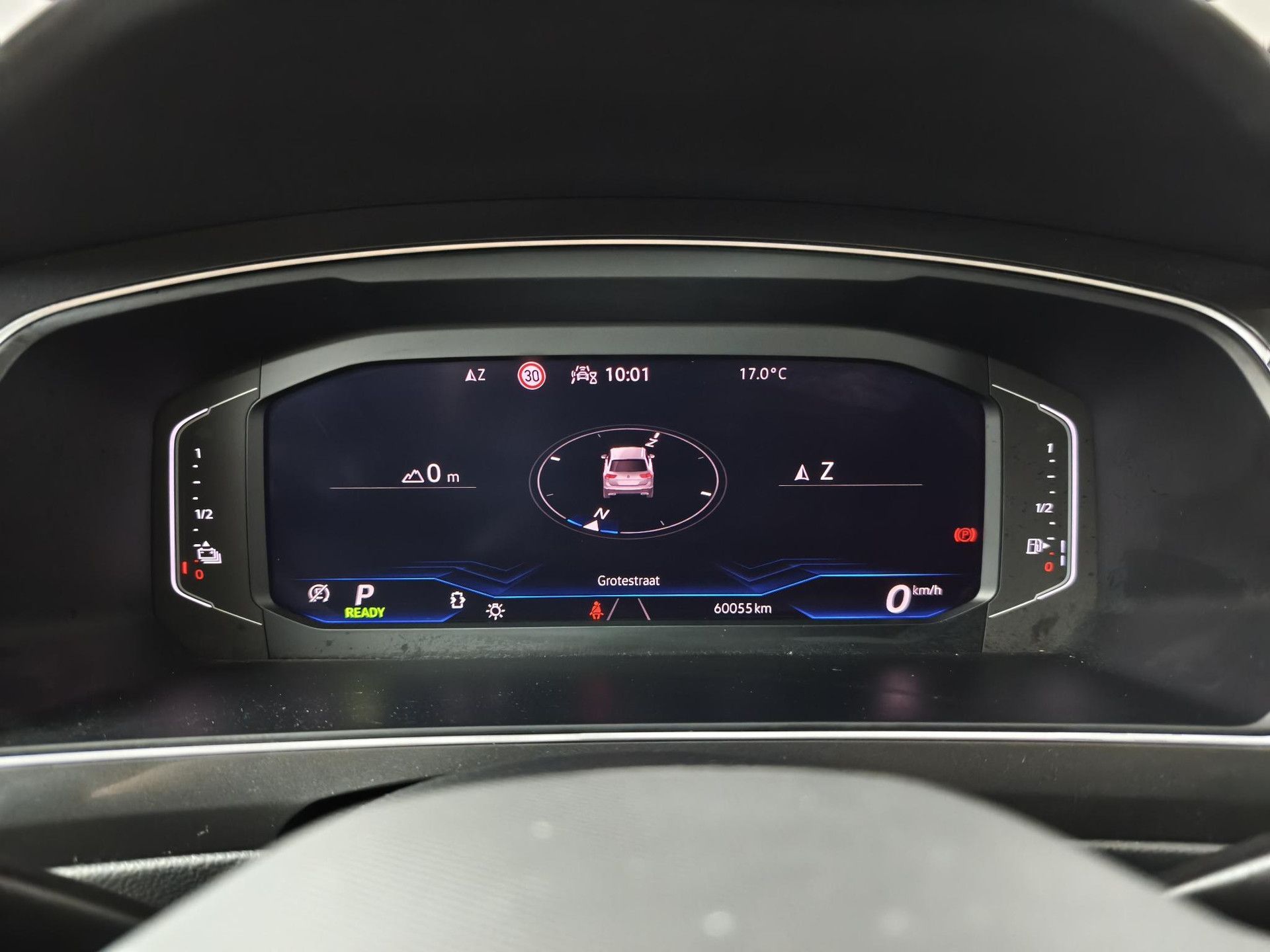Volkswagen Tiguan met kenteken KGT-63-V – dashboard