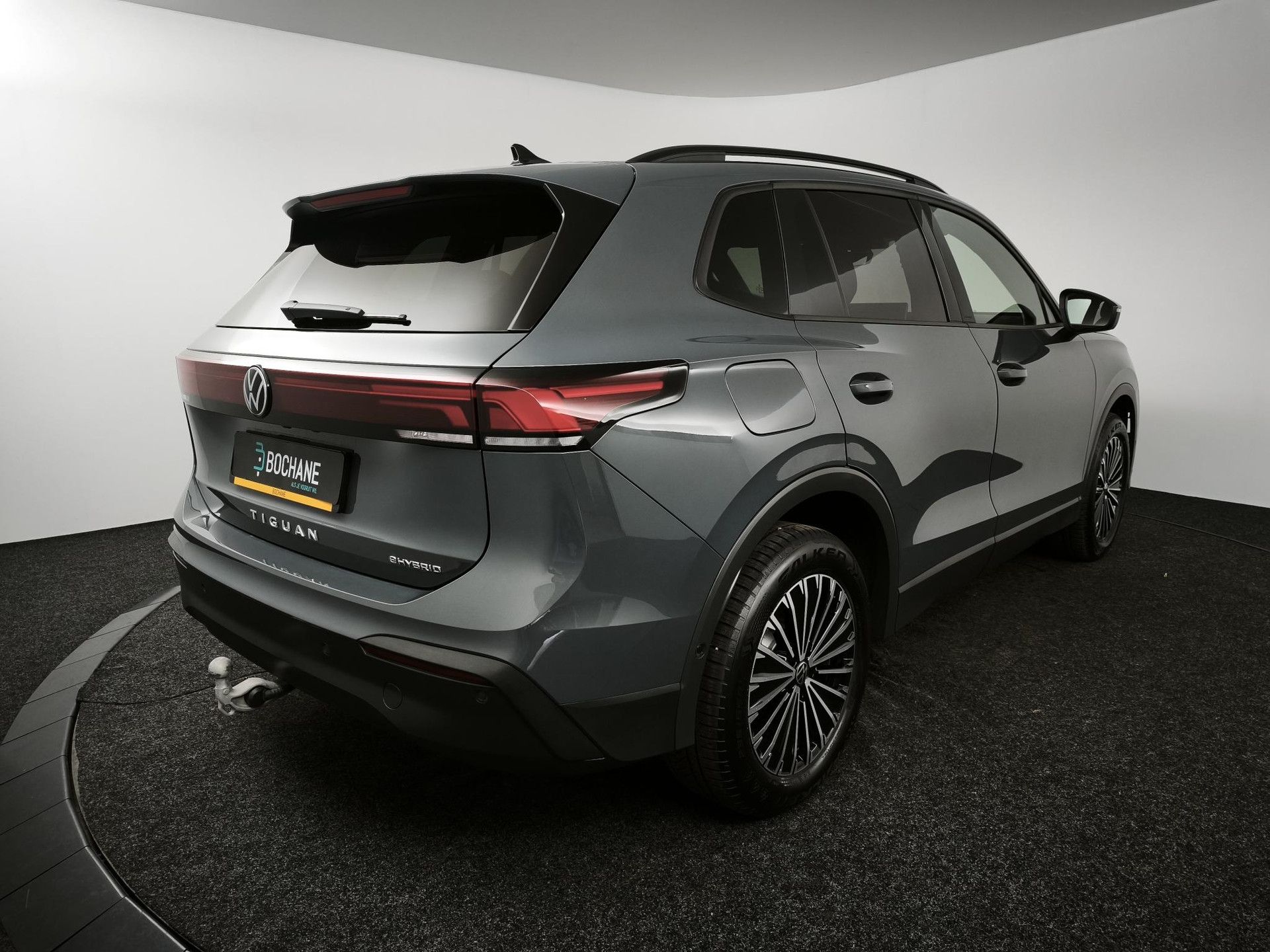 Volkswagen Tiguan met kenteken KJL-15-D – achteraanzicht