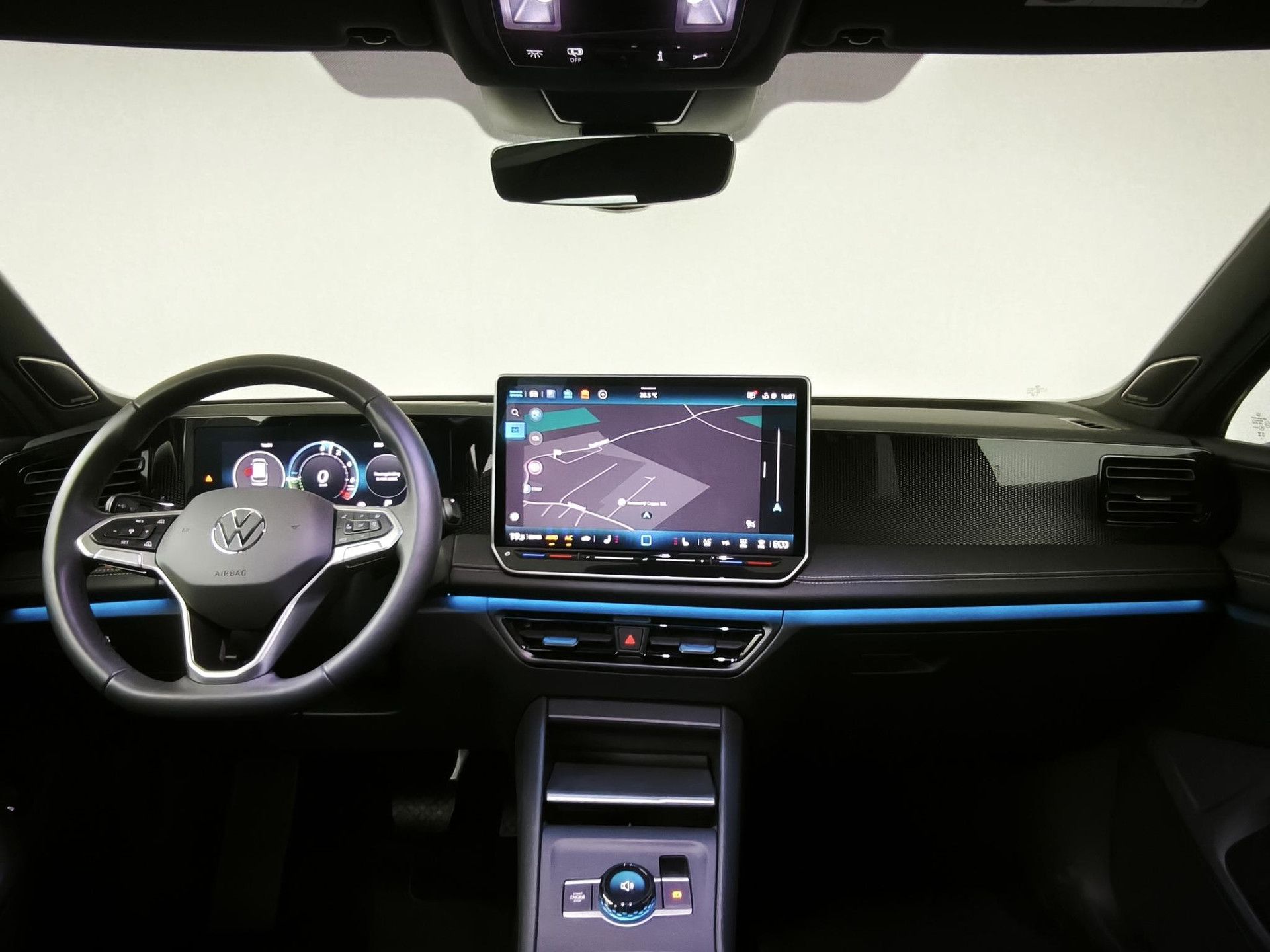 Volkswagen Tiguan met kenteken KJL-15-D – interieur