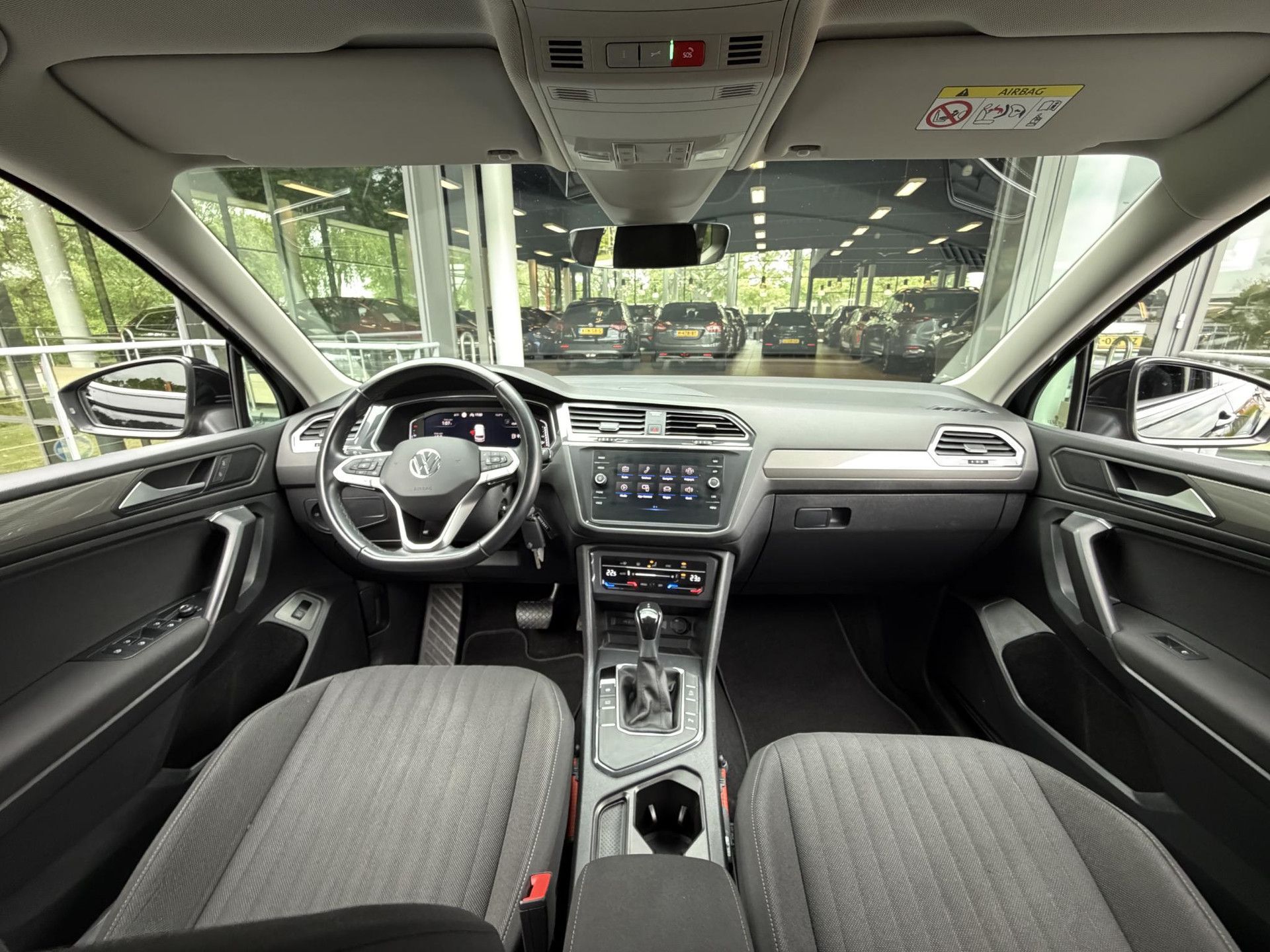 Volkswagen TiguanAllspace met kenteken S-962-NJ – interieur