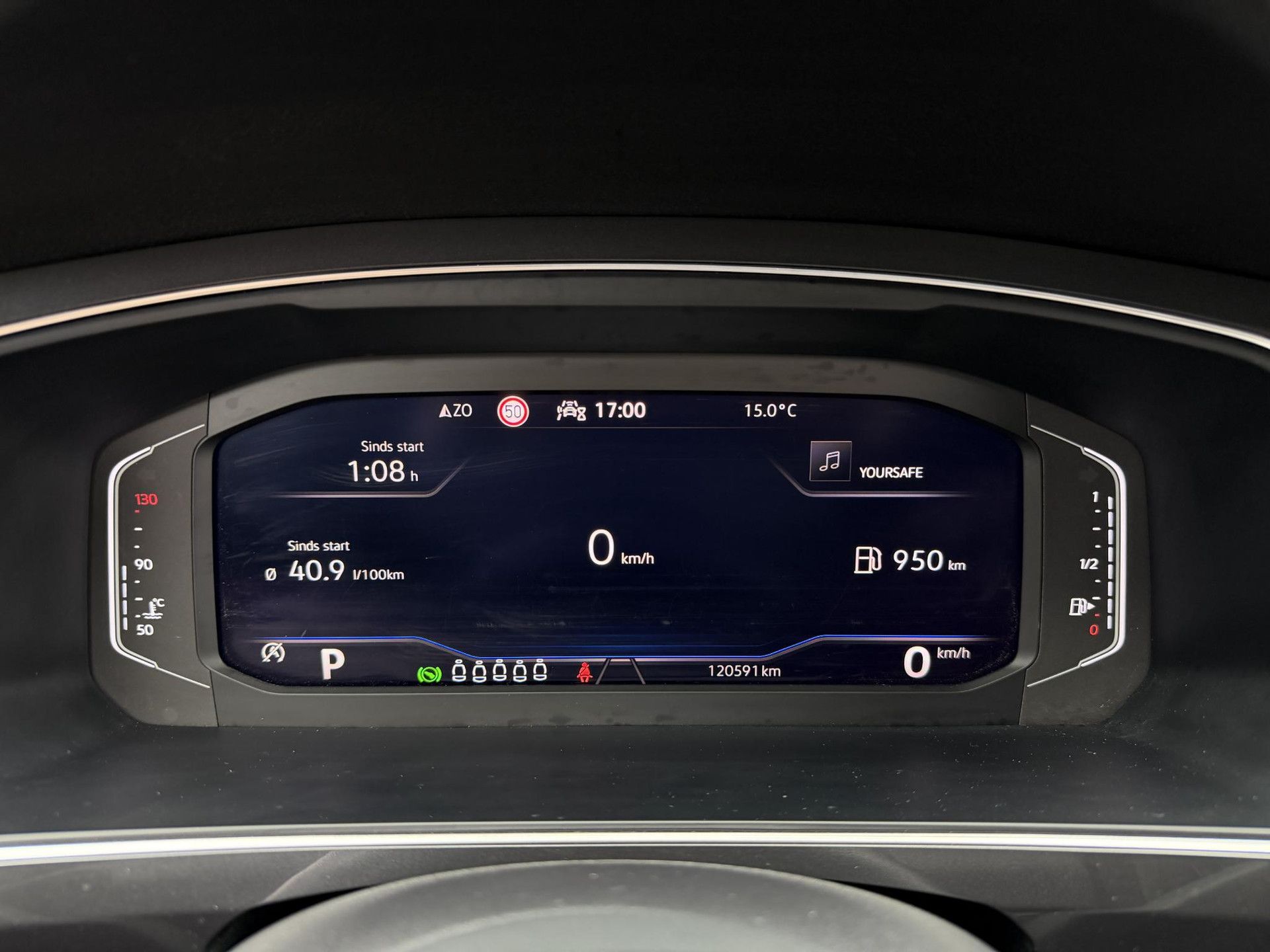 Volkswagen TiguanAllspace met kenteken S-962-NJ – dashboard