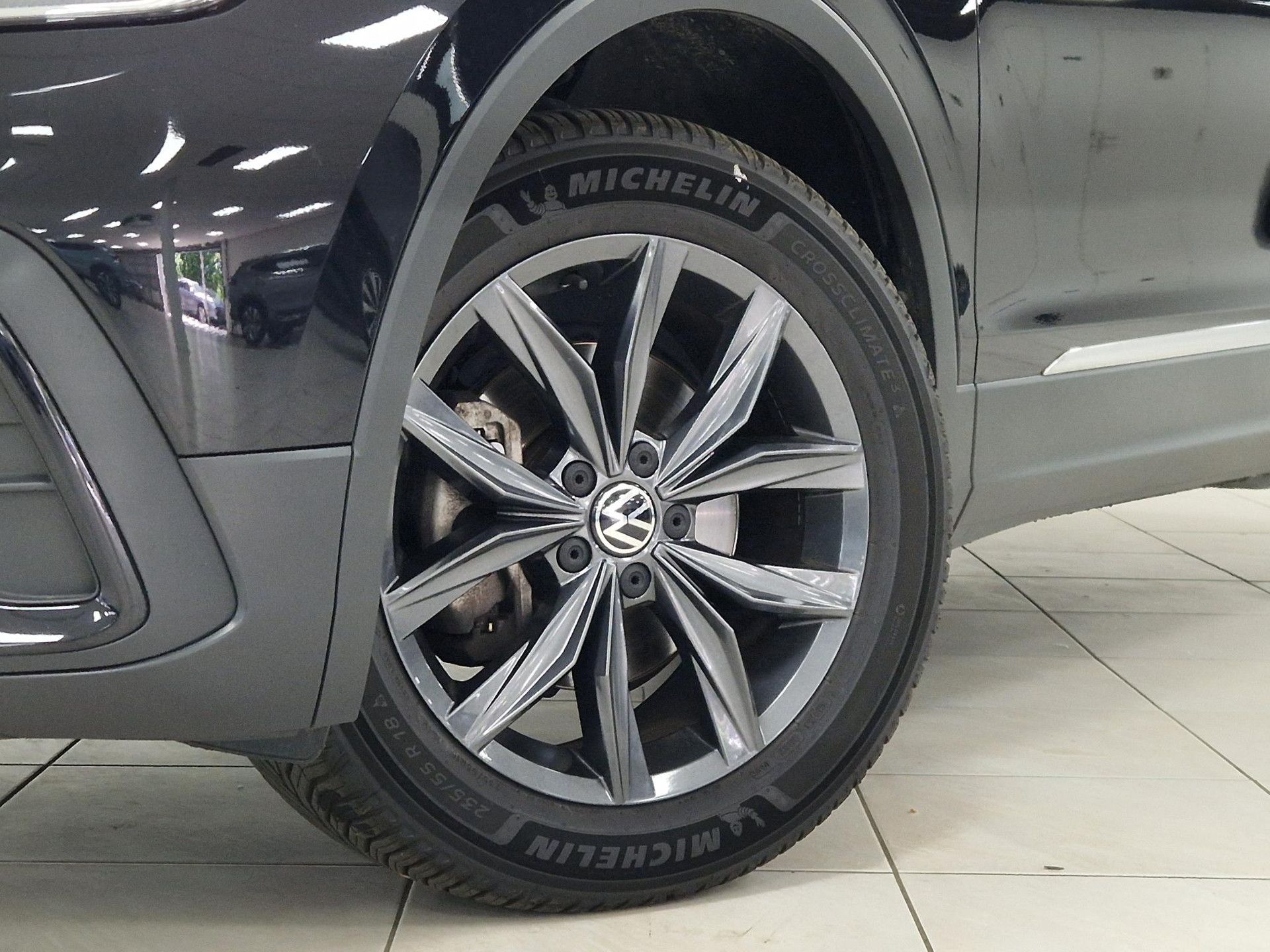 Volkswagen TiguanAllspace met kenteken S-982-NG – achteraanzicht