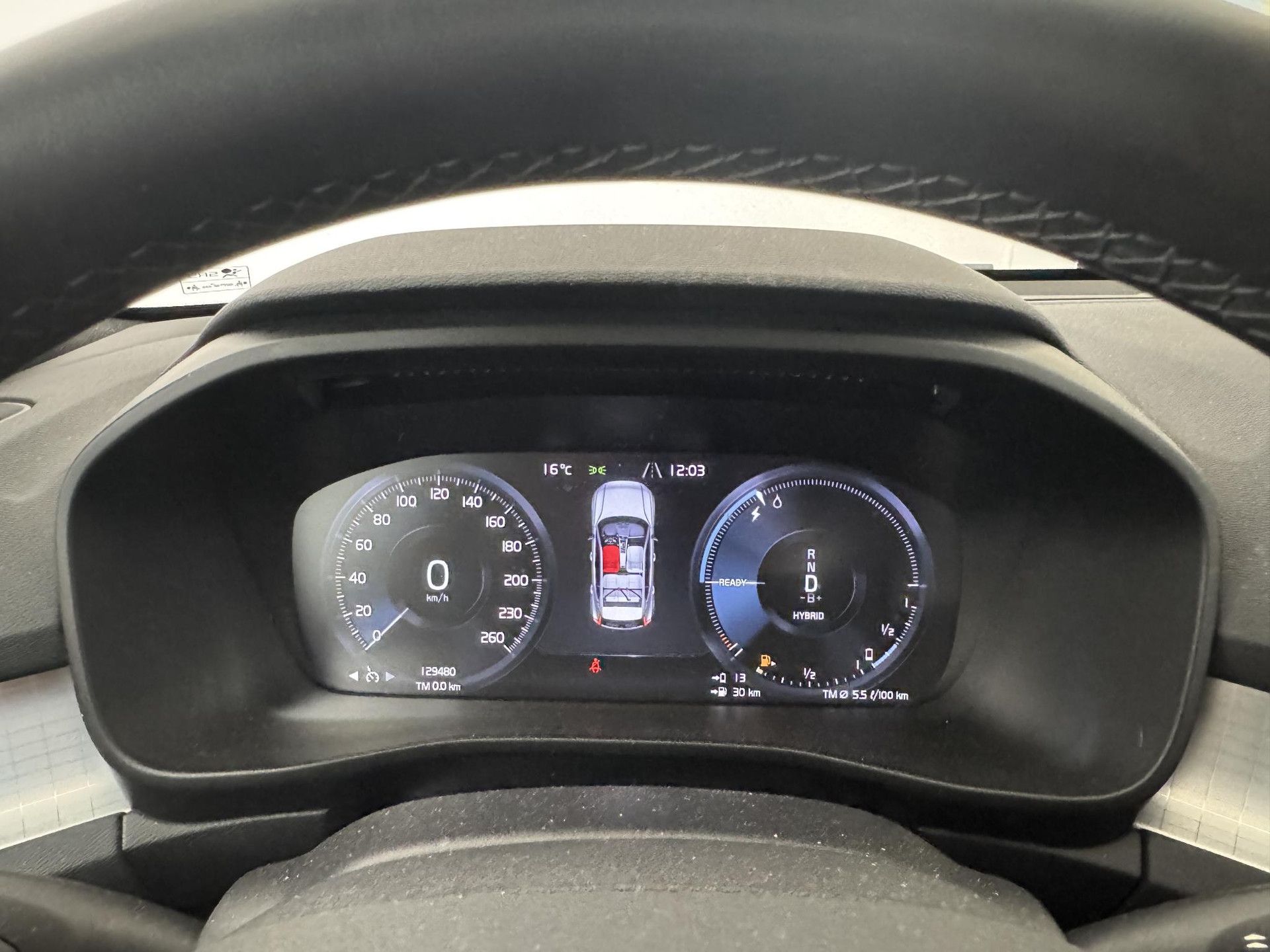 Volvo XC40 met kenteken P-256-BD – interieur