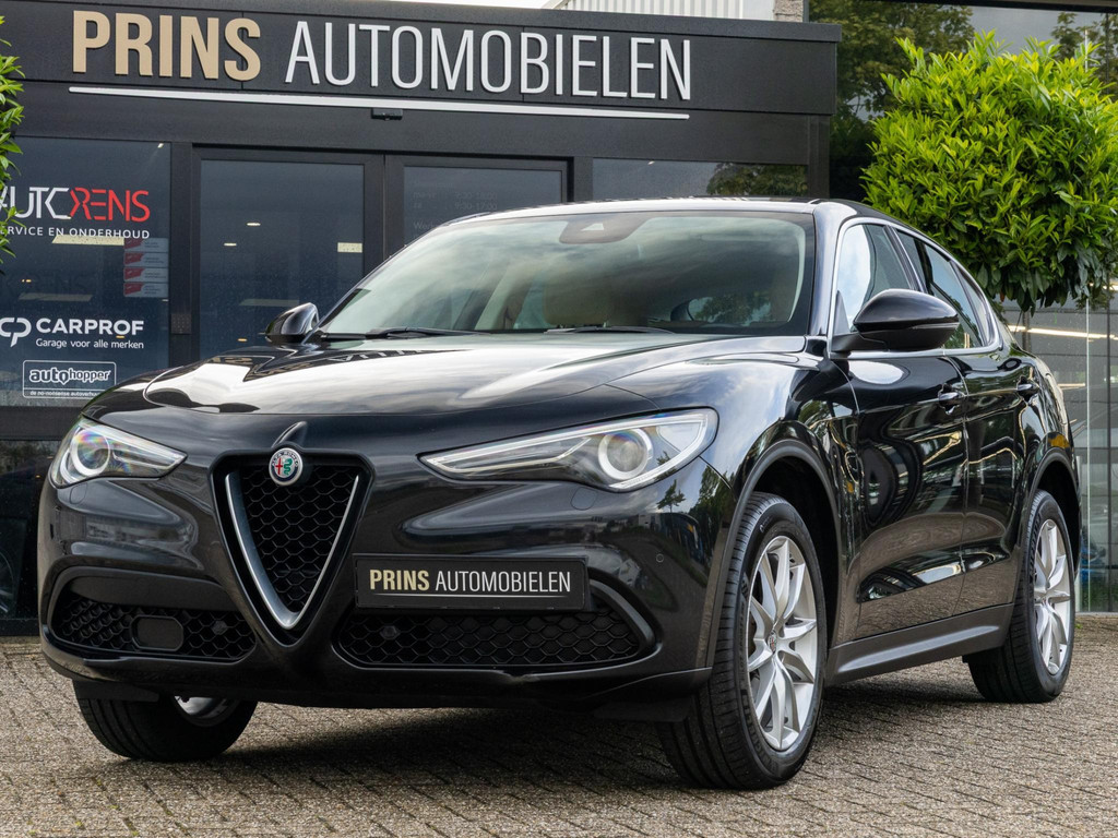Alfa Romeo Stelvio – vooraanzicht
