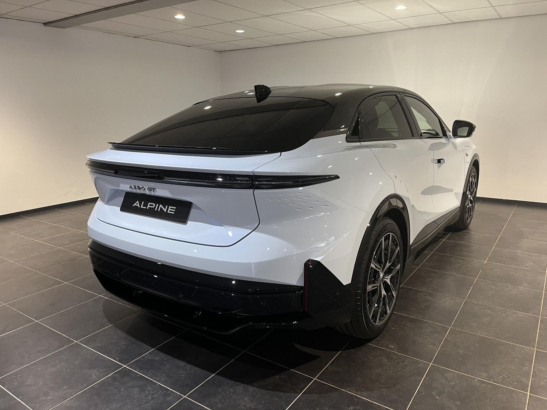 Alpine A390 – achteraanzicht