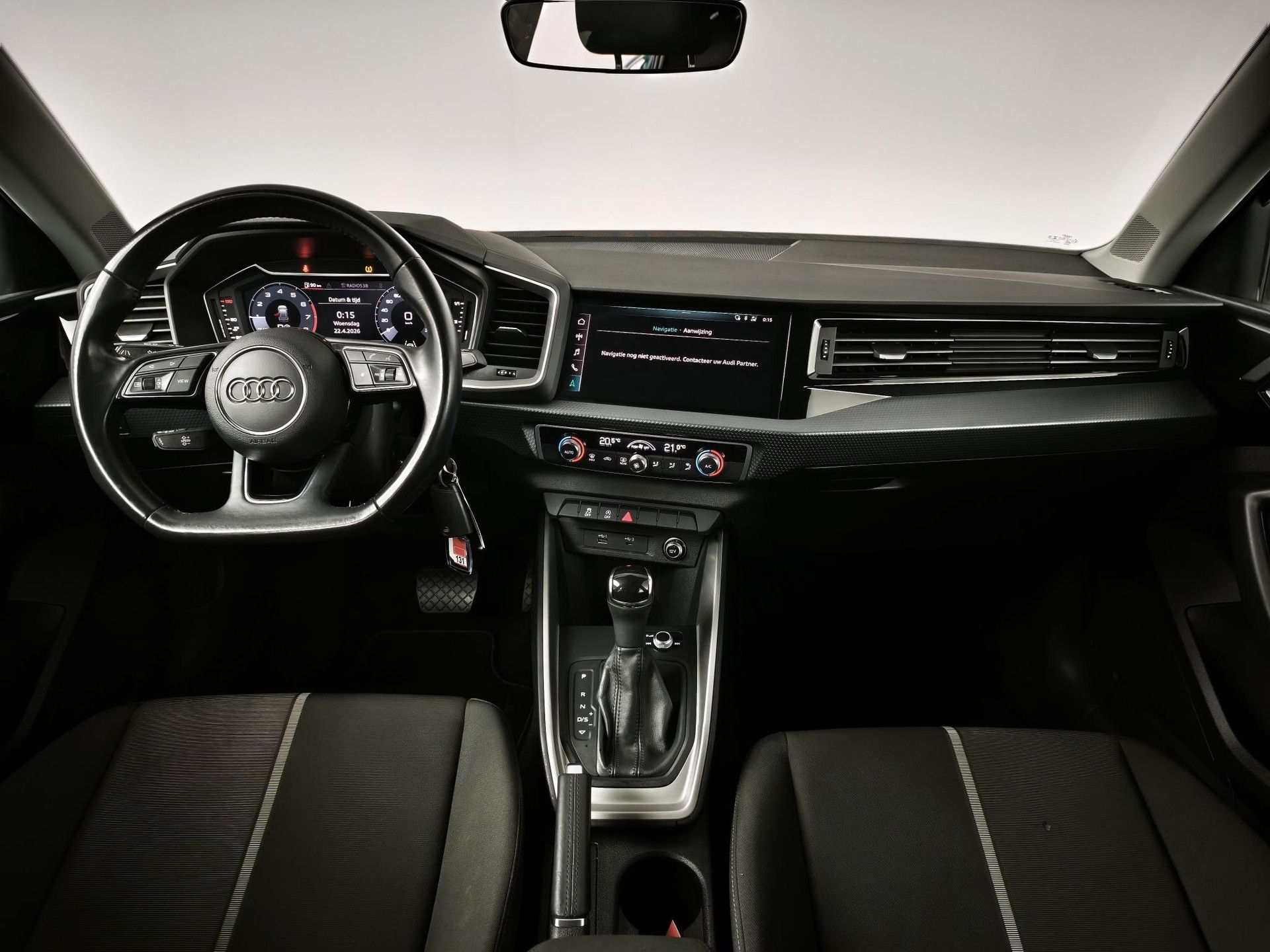 Audi A1Sportback met kenteken H-315-RF – interieur