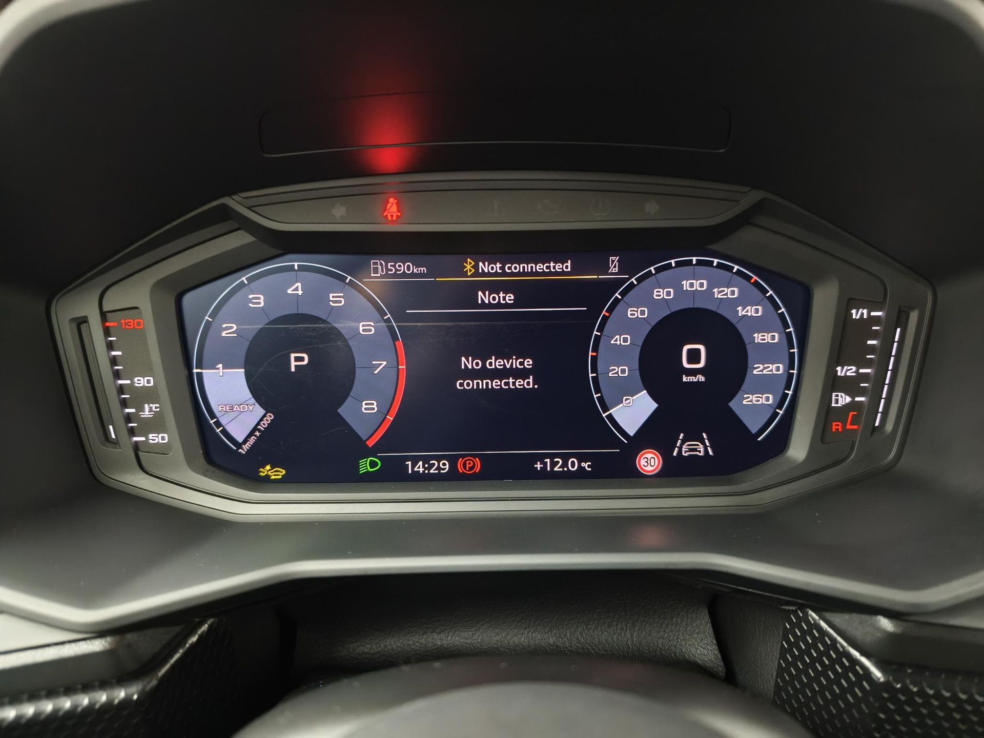 Audi A1Sportback met kenteken KFJ-85-X – dashboard