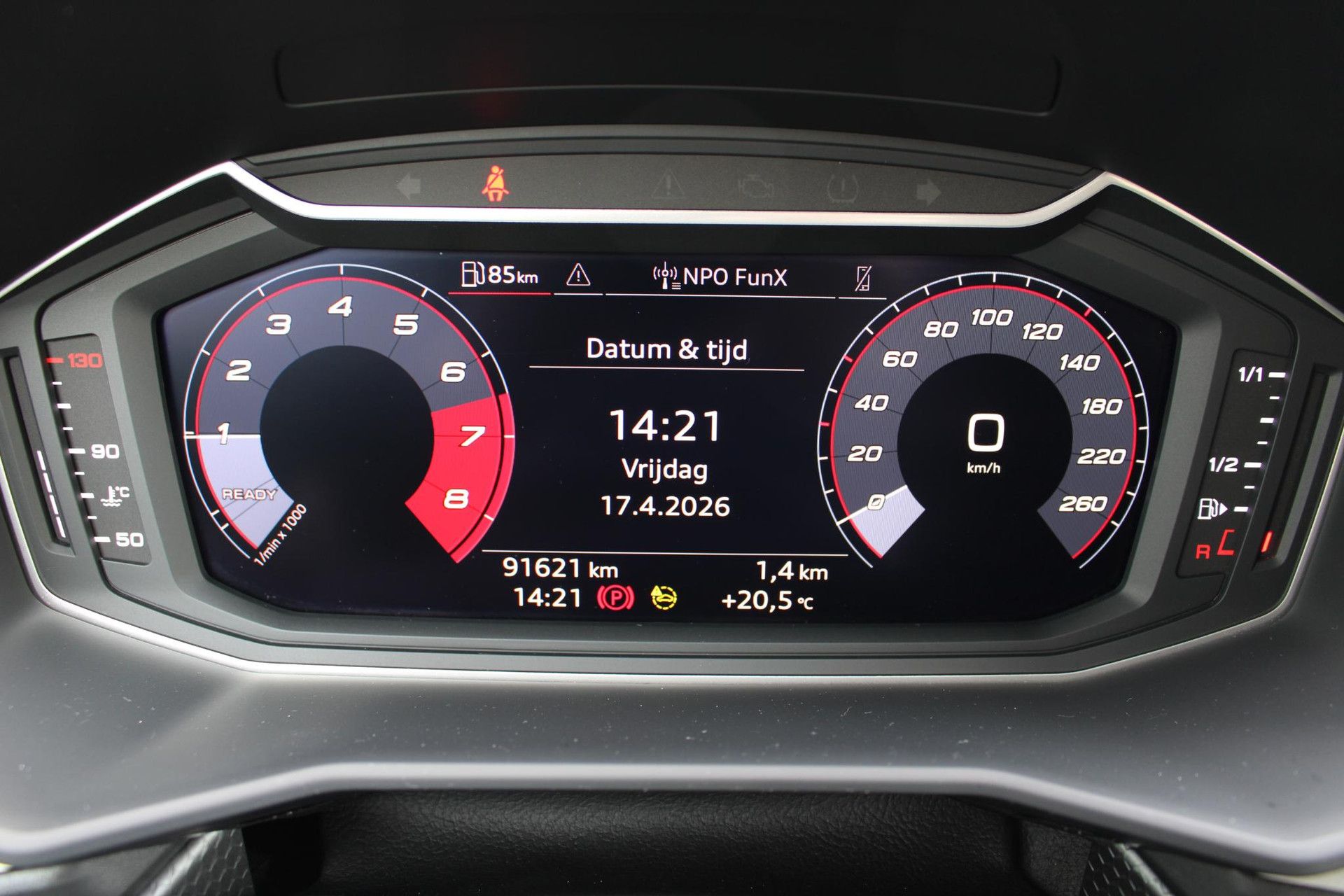 Audi A1Sportback met kenteken N-749-KD – dashboard
