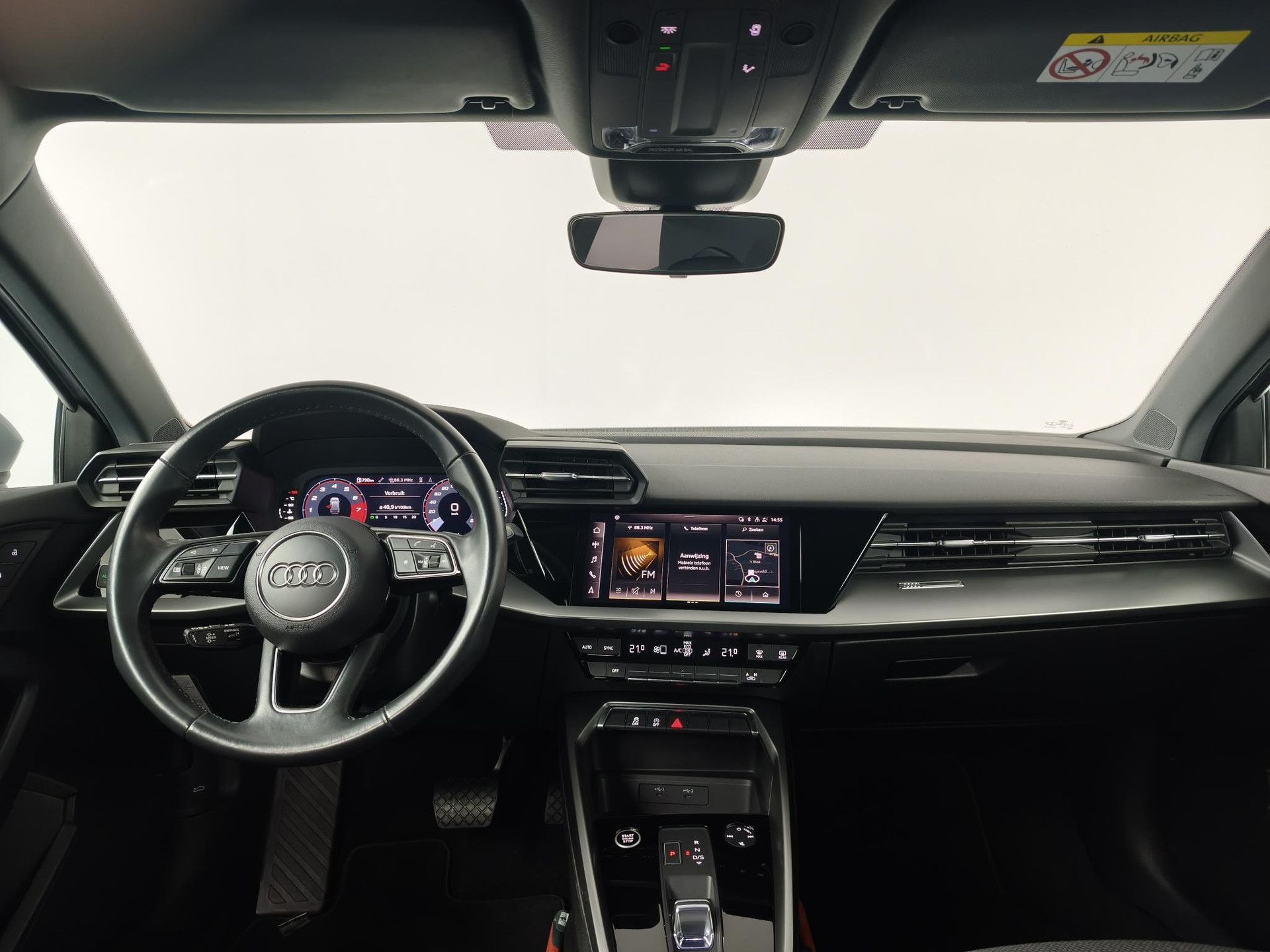 Audi A3 met kenteken N-804-XL – interieur