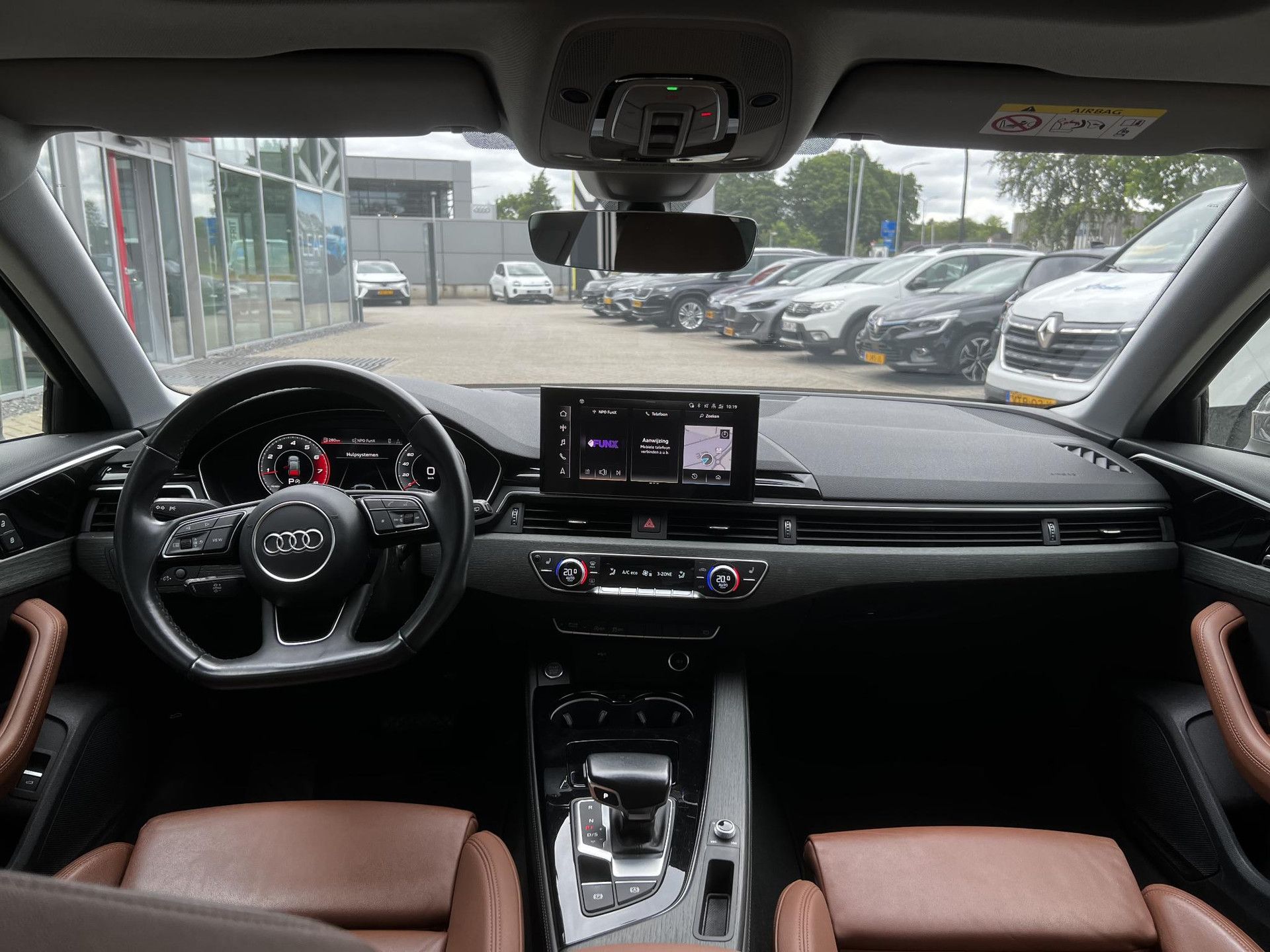 Audi A4 met kenteken K-184-TD – interieur