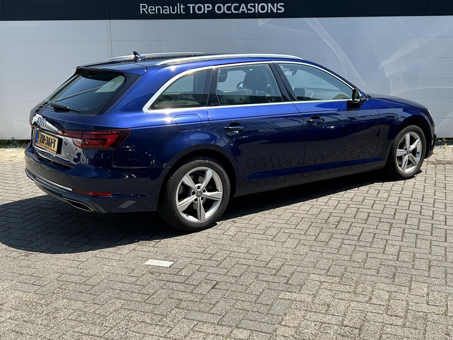 Audi A4 met kenteken ZN-361-T – achteraanzicht