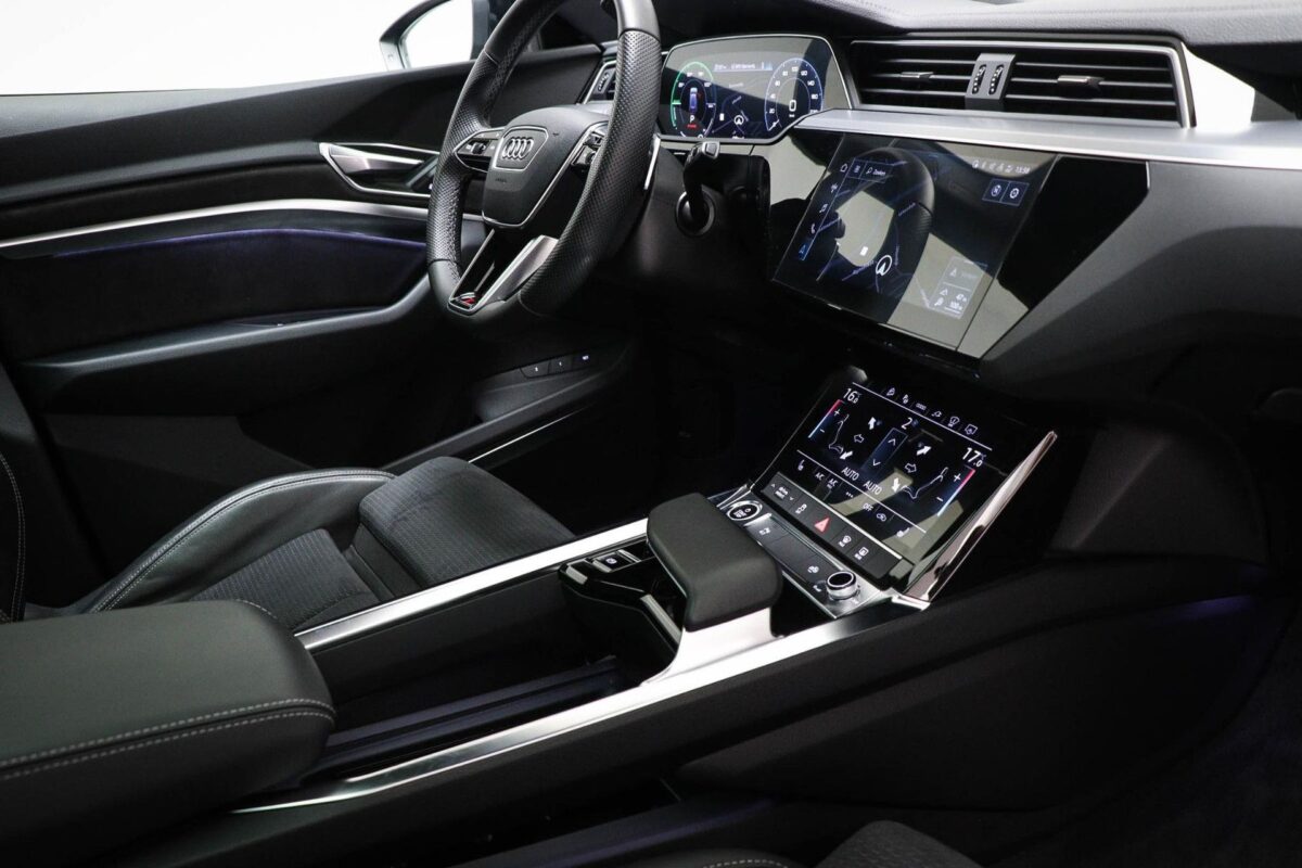 Audi e-tron