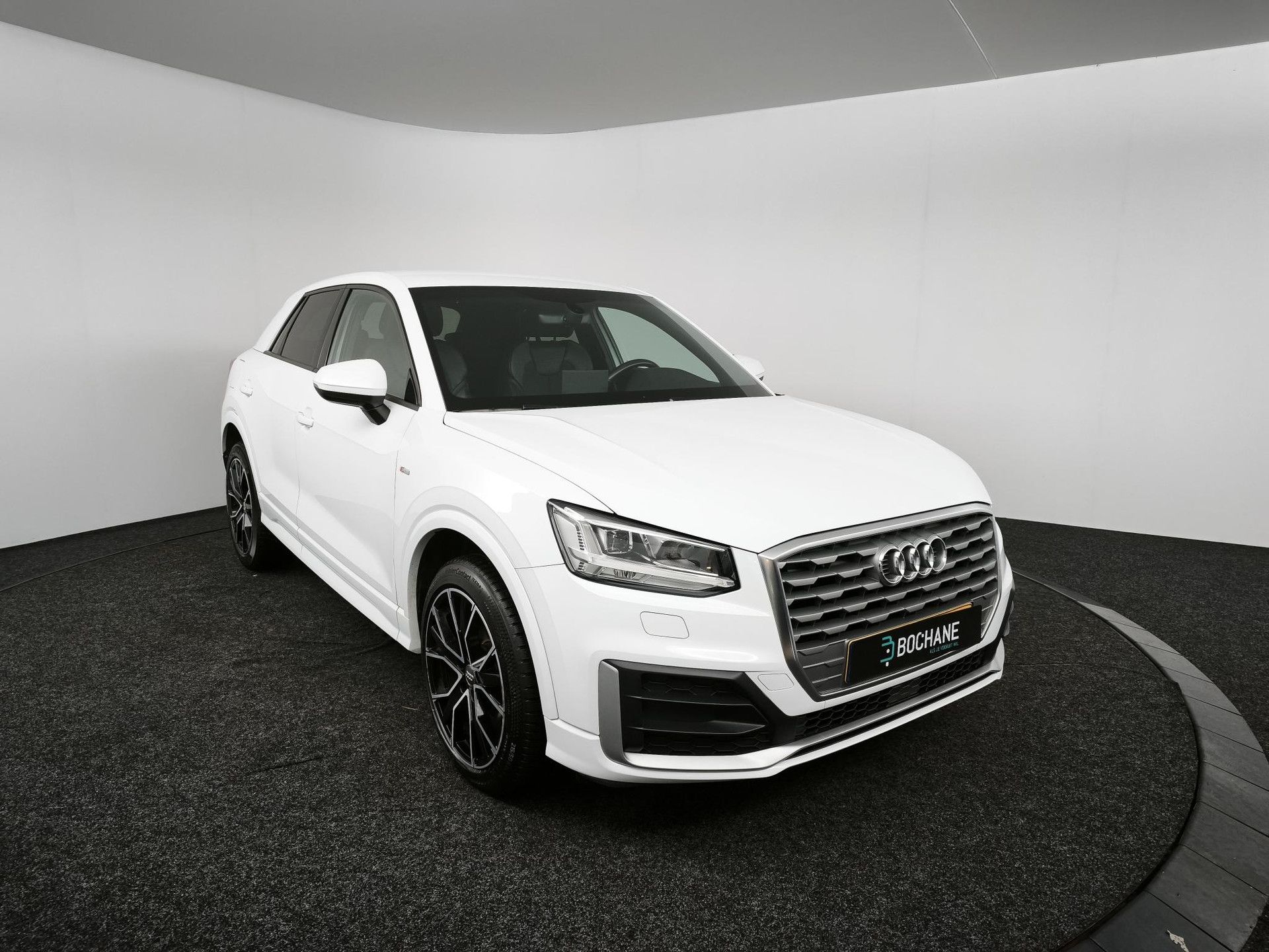 Audi Q2 met kenteken H-494-LG – detailfoto