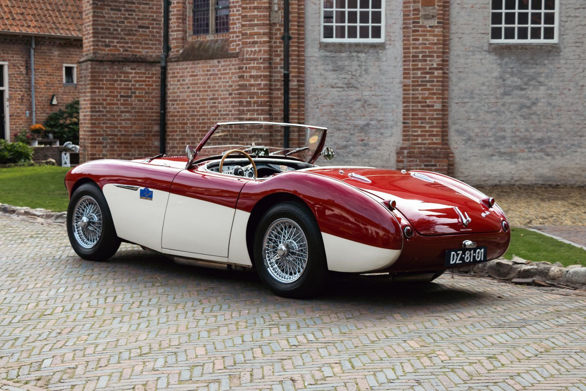 Austin Austin-healey100M met kenteken DZ-81-01 – dashboard