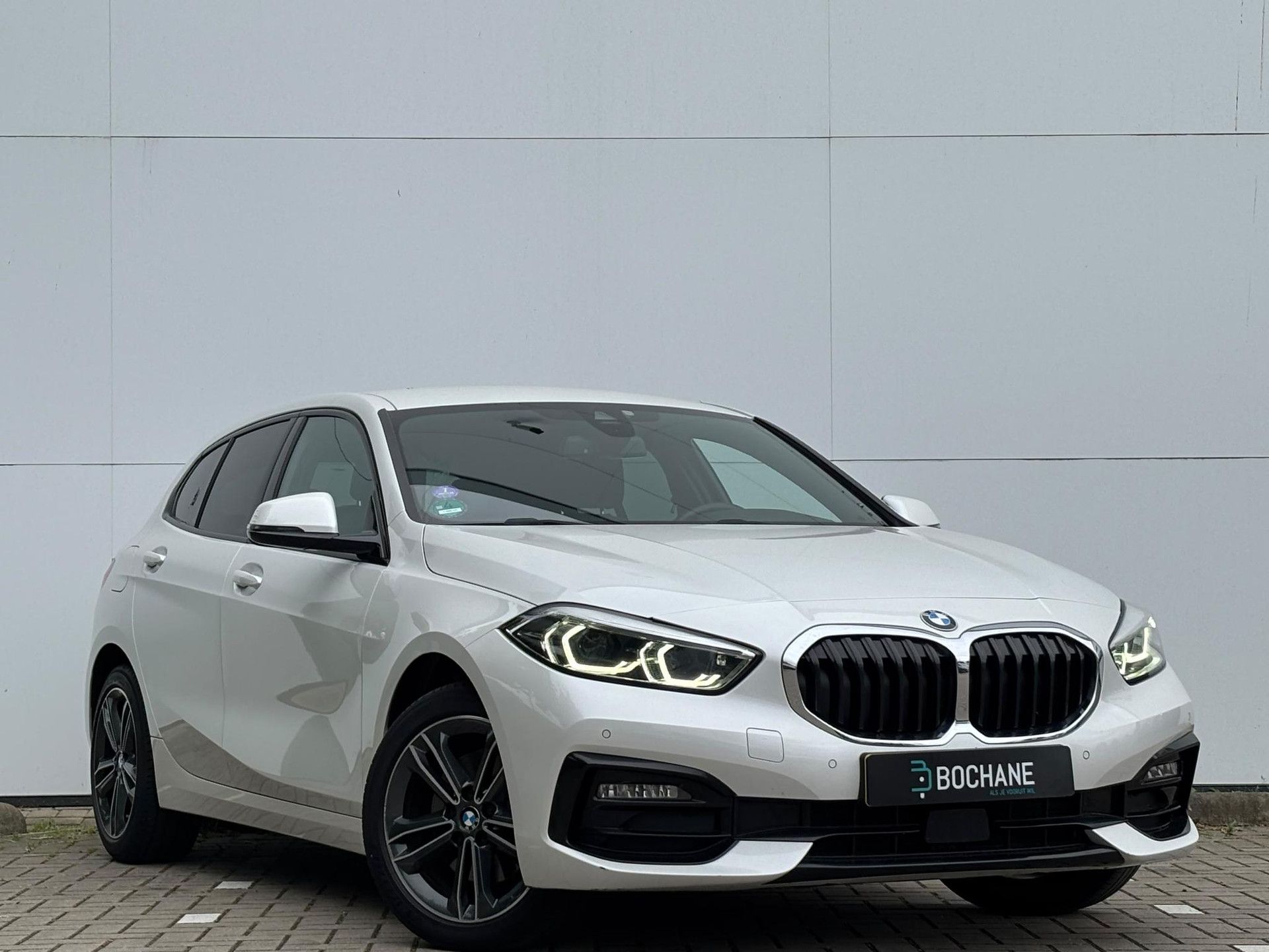 BMW 1-serie met kenteken L-890-GF – detailfoto