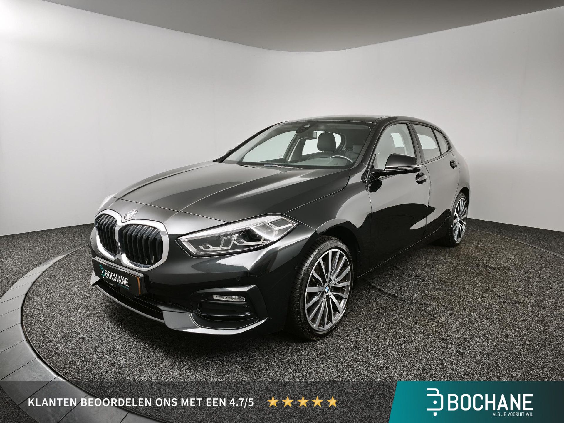 BMW 1-serie met kenteken S-604-RT – vooraanzicht