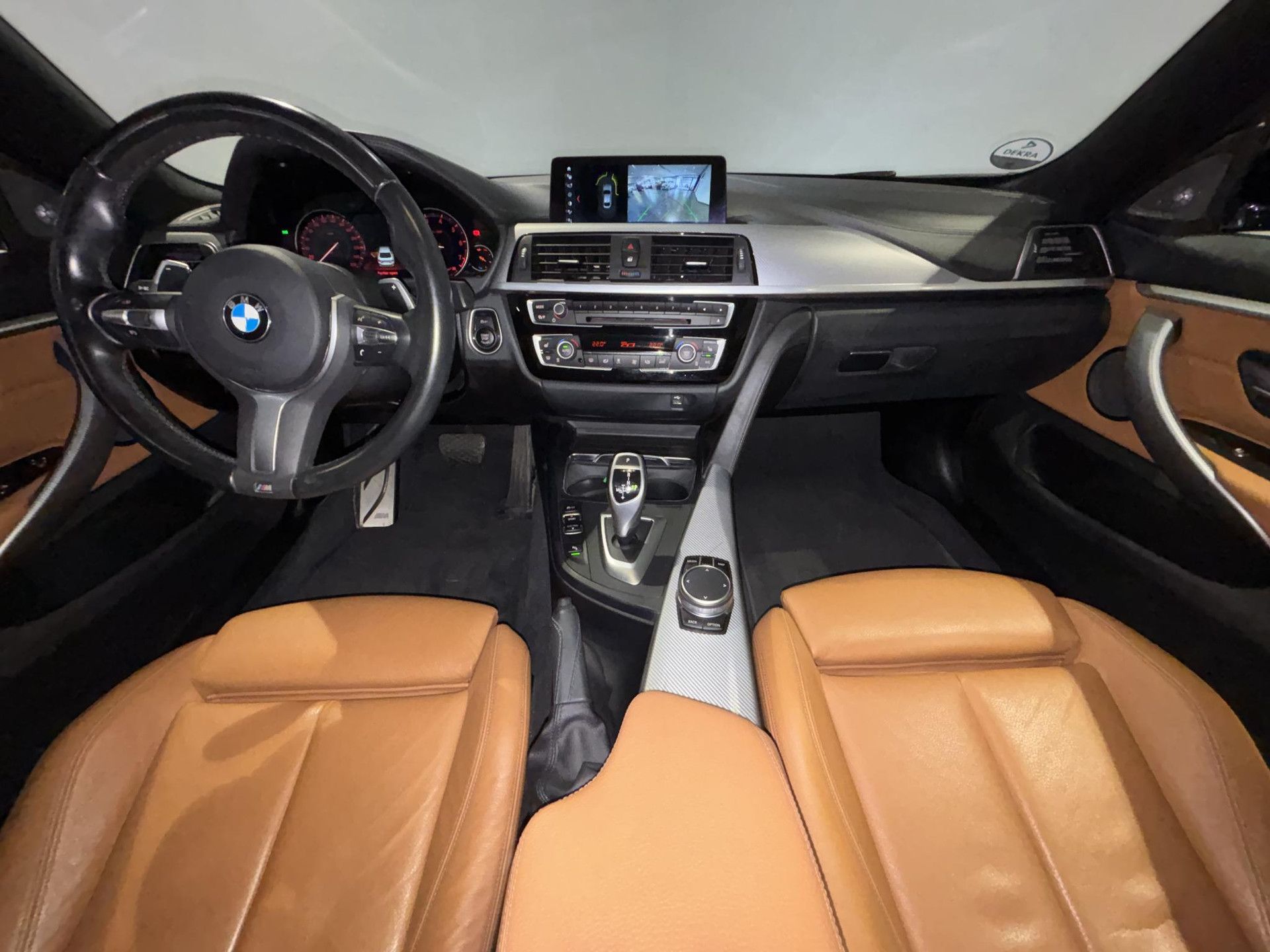 BMW 4-serie met kenteken K-325-BR – interieur