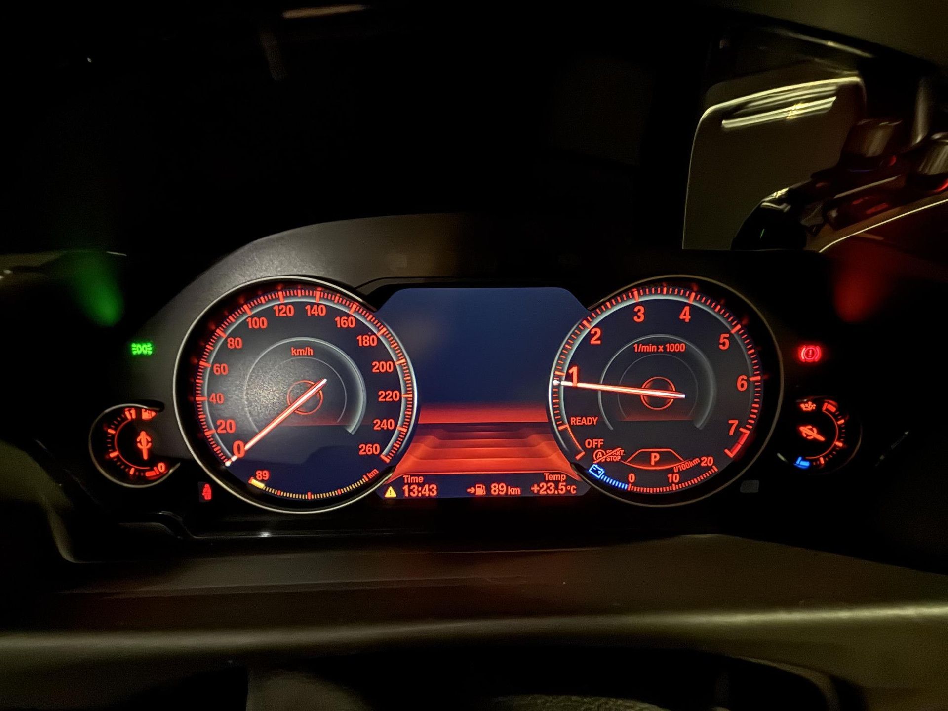 BMW 4-serie met kenteken K-325-BR – dashboard