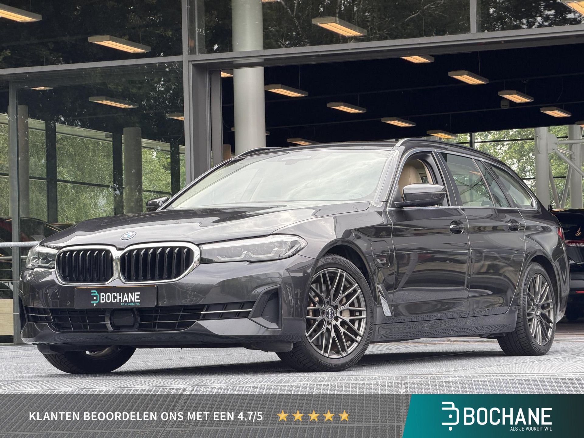 BMW 5-serie met kenteken KHL-41-X – vooraanzicht