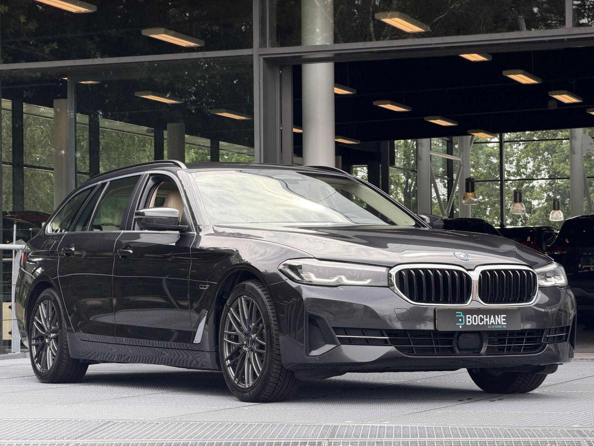 BMW 5-serie met kenteken KHL-41-X – detailfoto
