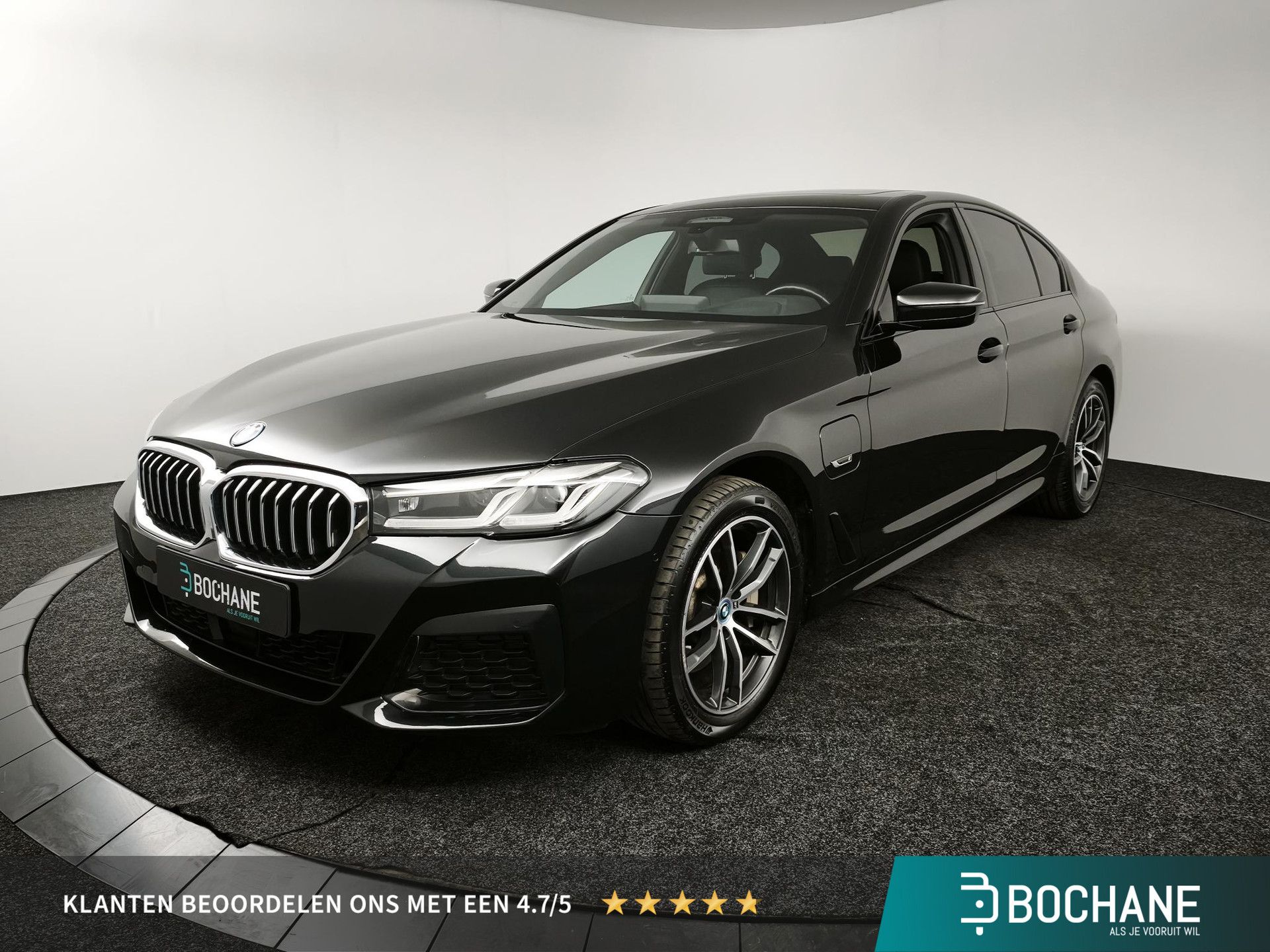 BMW 5-serie met kenteken KKV-77-J – vooraanzicht